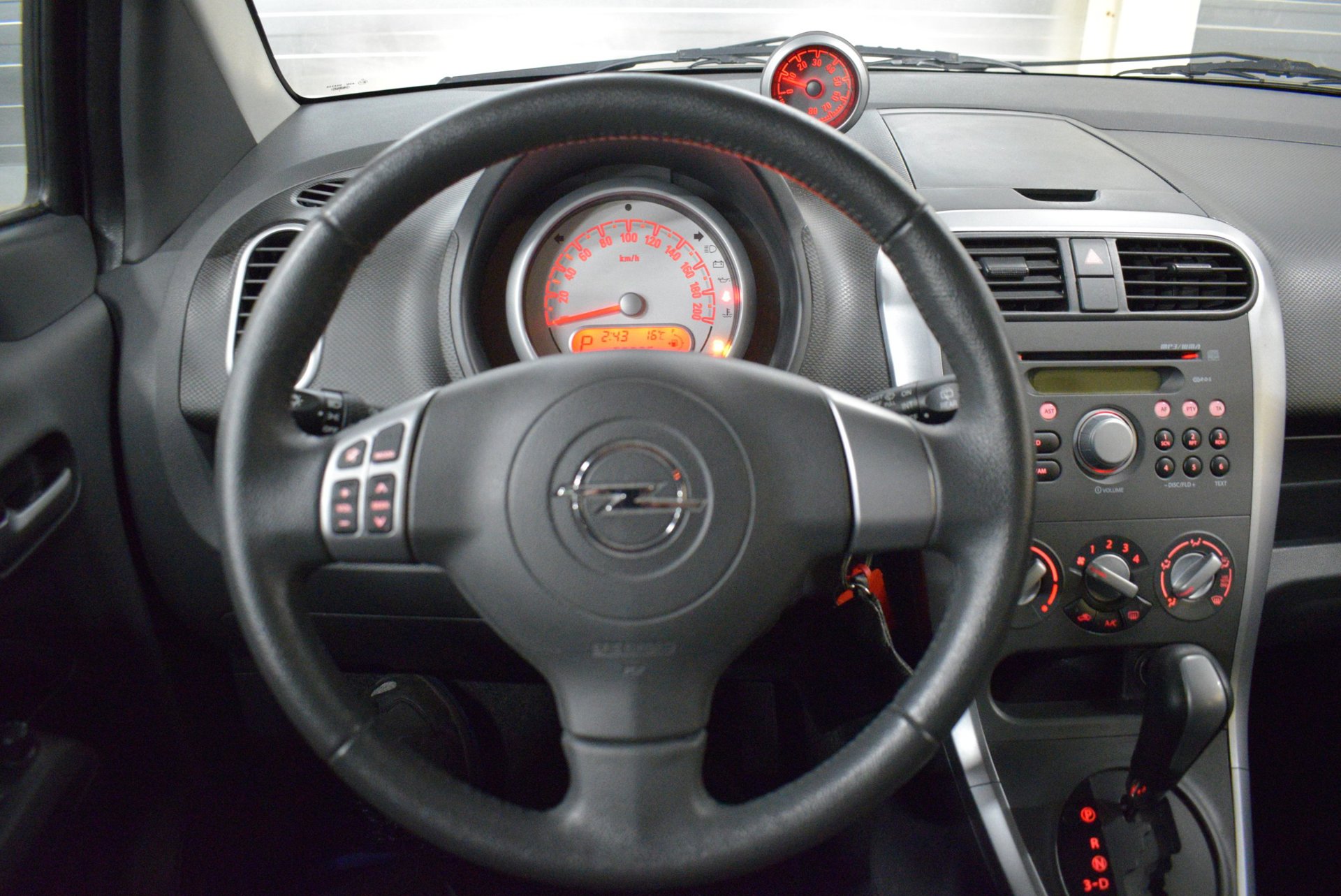 Foto van Opel Agila
