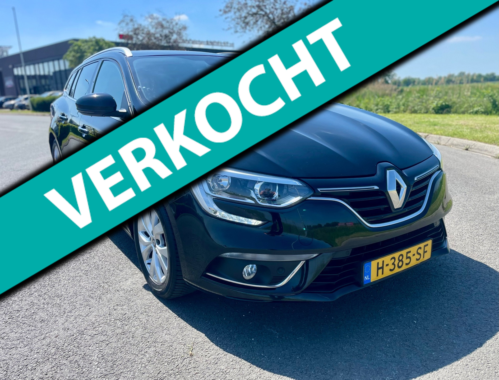Renault Mégane Estate 1.3 TCe Limited, 140PK, Trekhaak, Cam, Pdc, Navi, Stoelverw, Keyless, Dealer oh! 2019 - voorkant