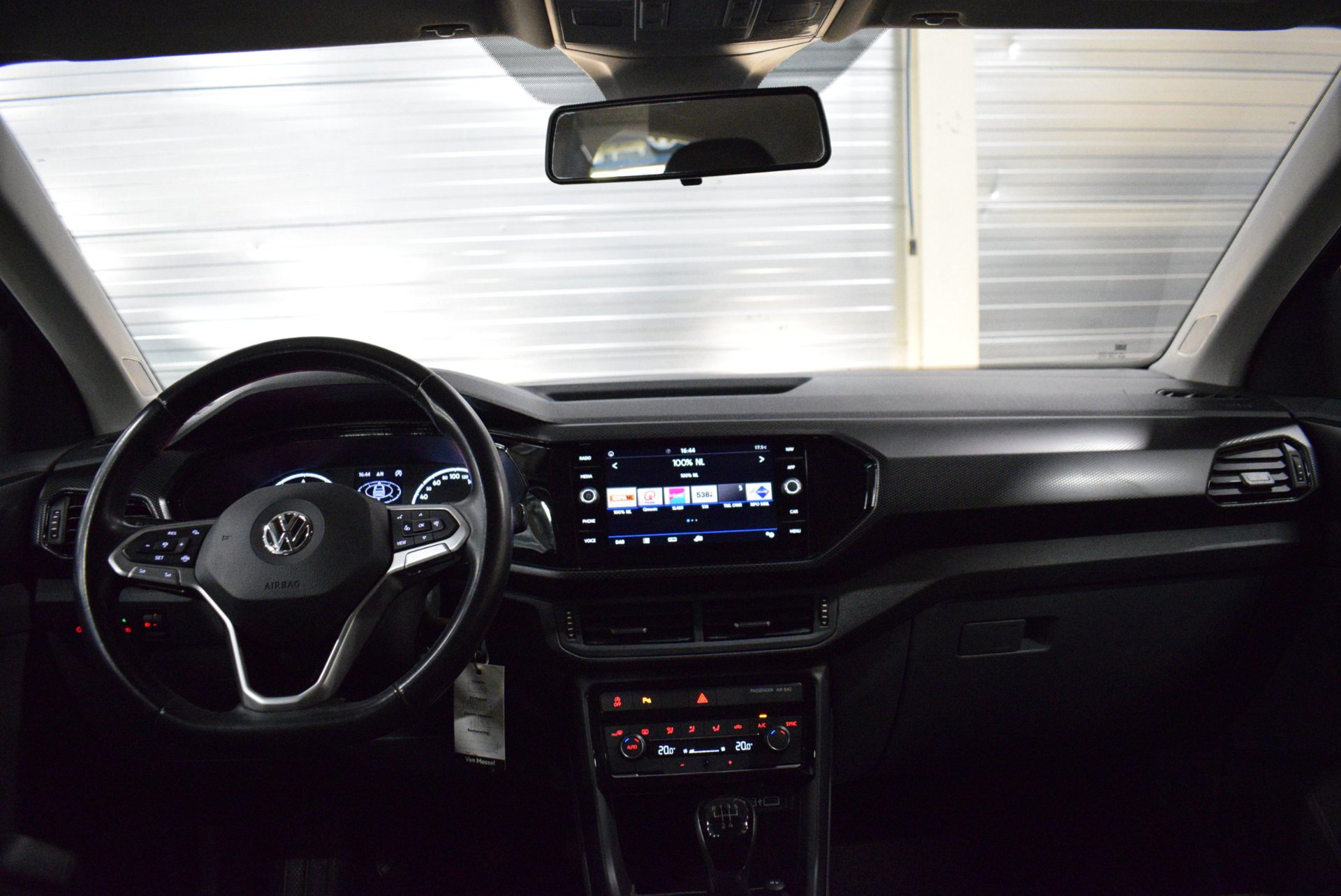 Foto van Volkswagen T-cross
