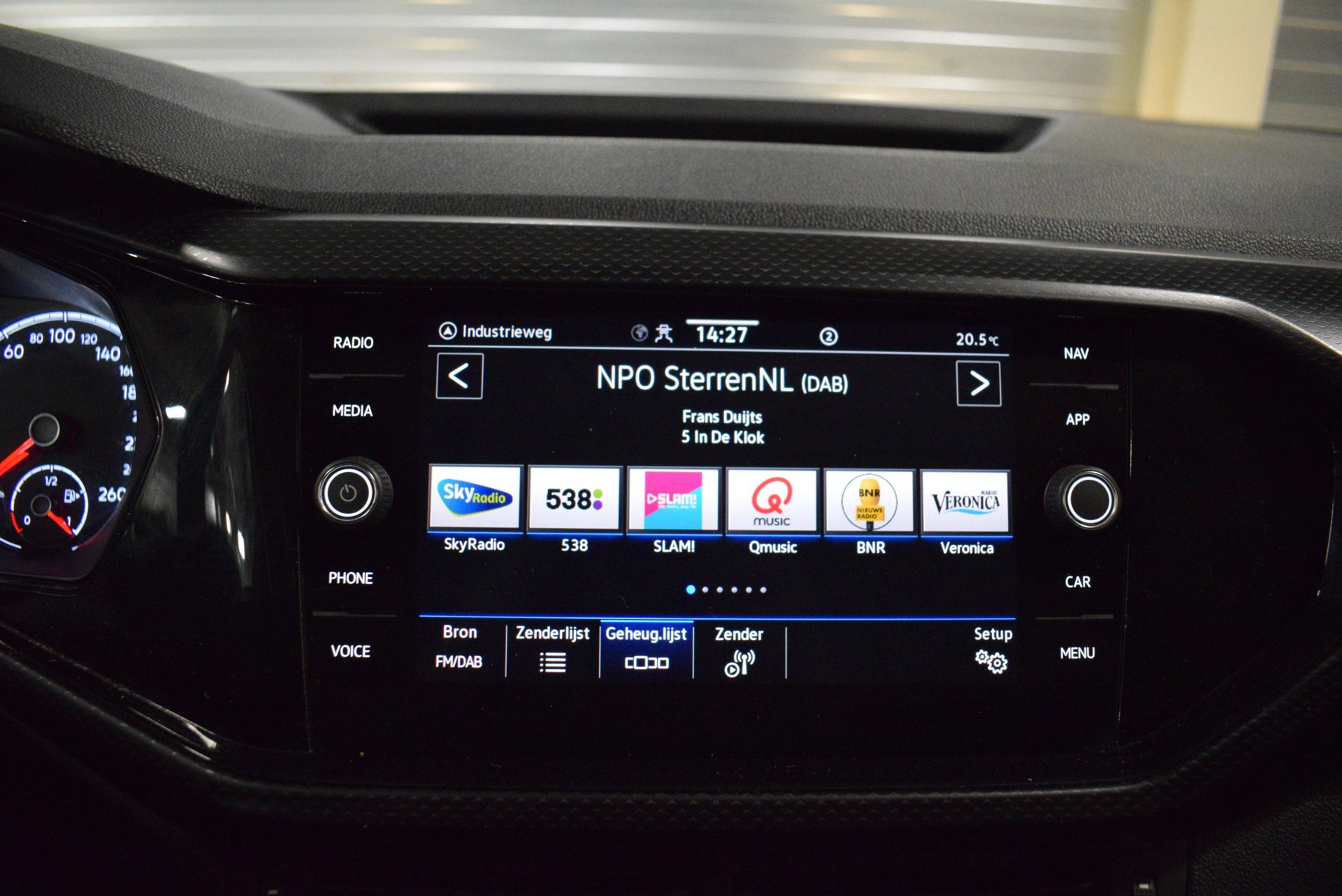 Foto van Volkswagen T-cross