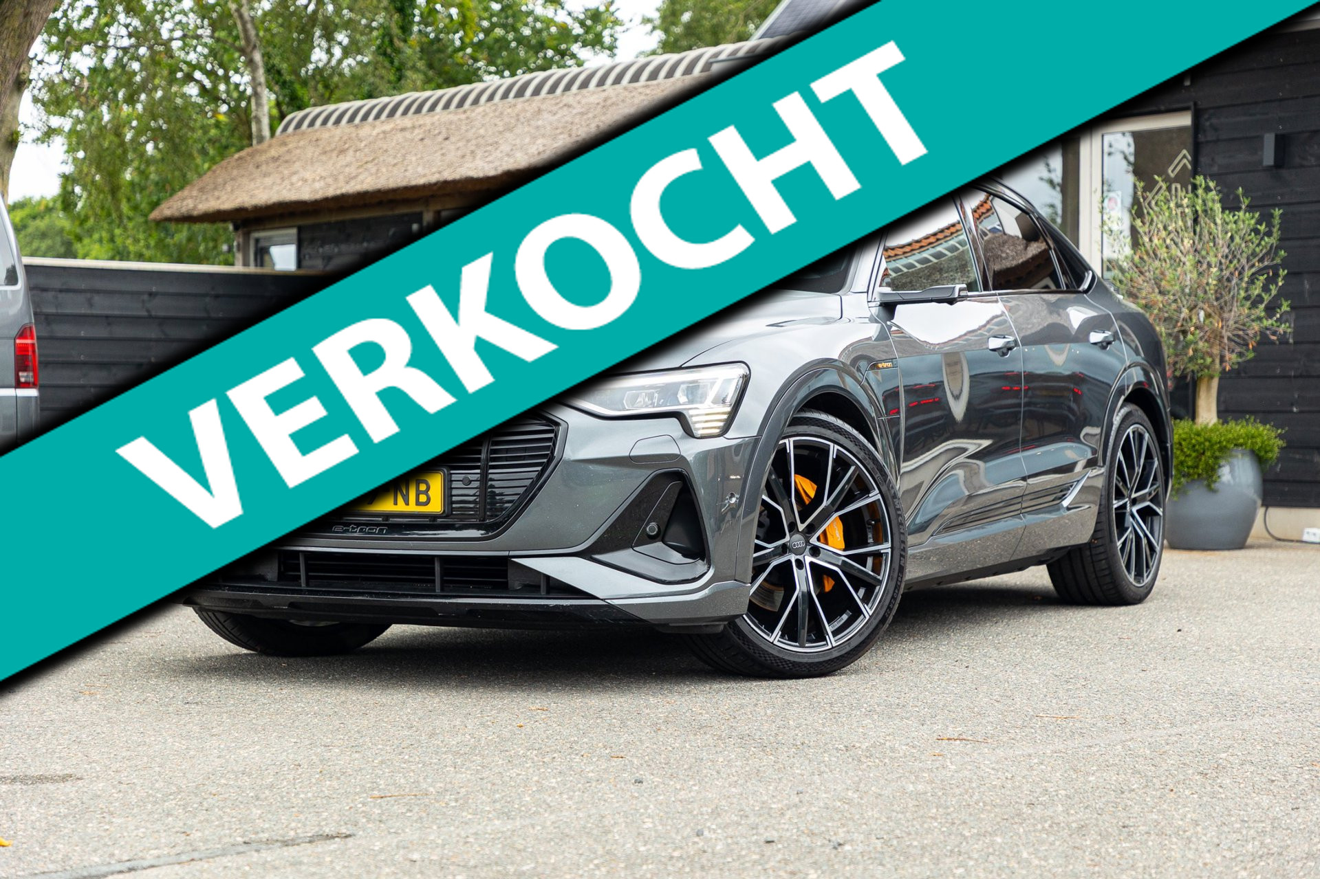 Audi E-tron Sportback 55 55 quattro S-Line 95 kWh Soh 92% I Panoramadak I Leder I B&O I Adaptive Cruise I HeadUp I Luchtvering 2020 - voorkant