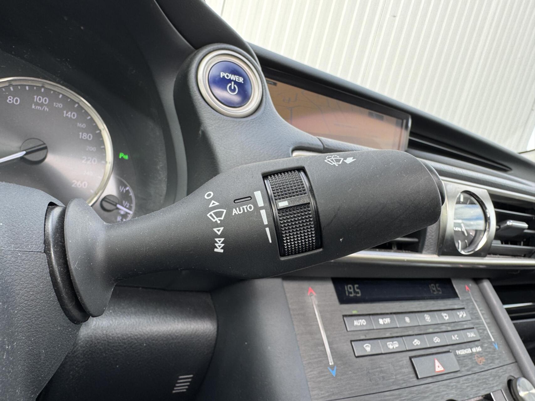 Foto van Lexus Is
