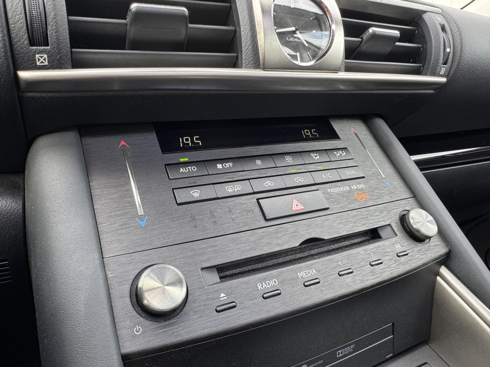 Foto van Lexus Is