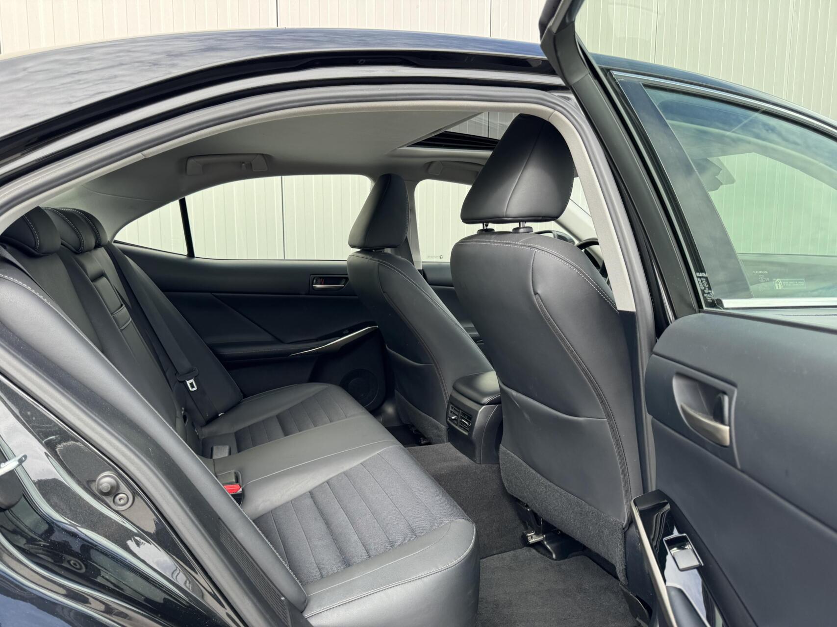 Foto van Lexus Is