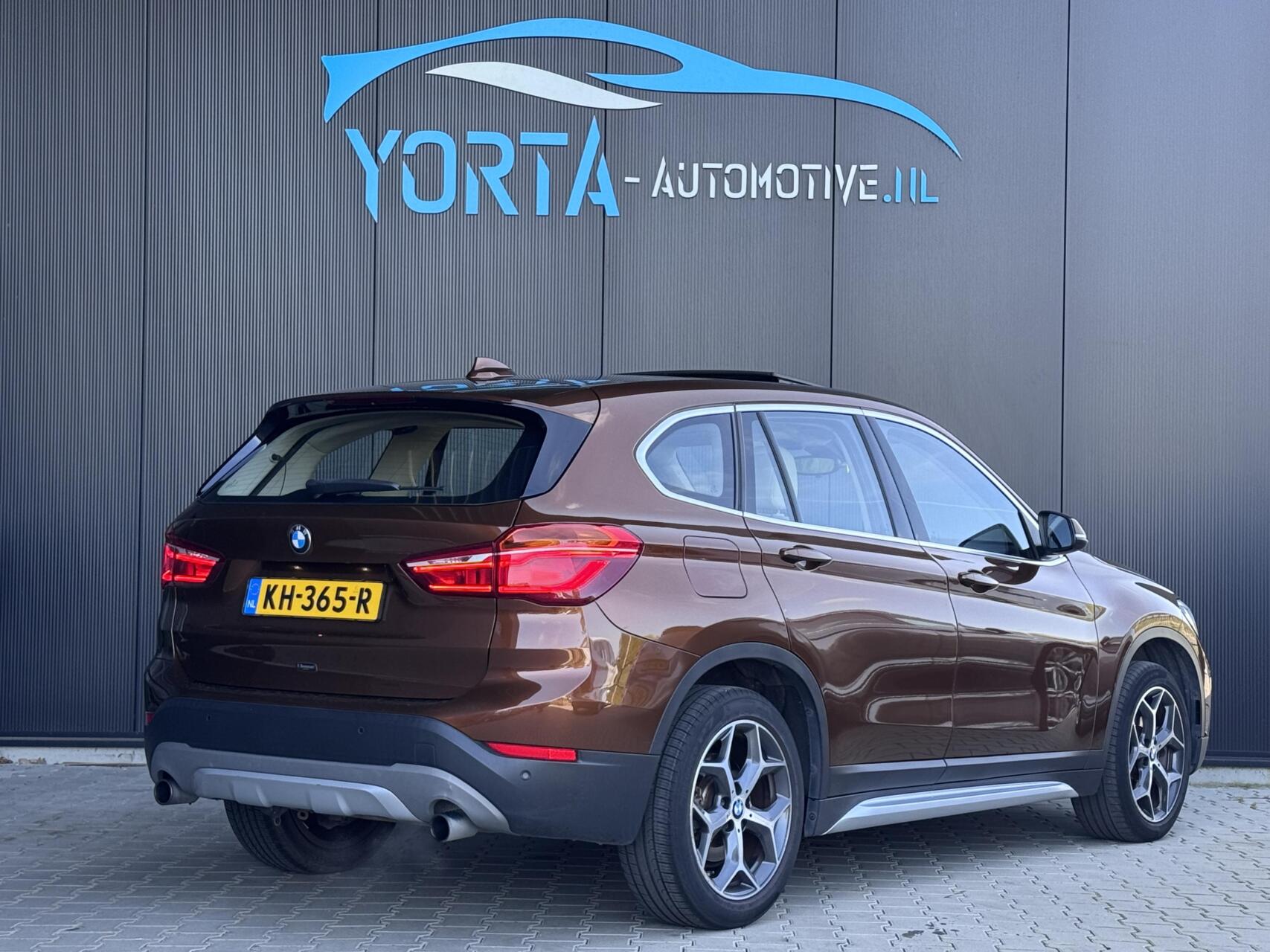Foto van BMW X1