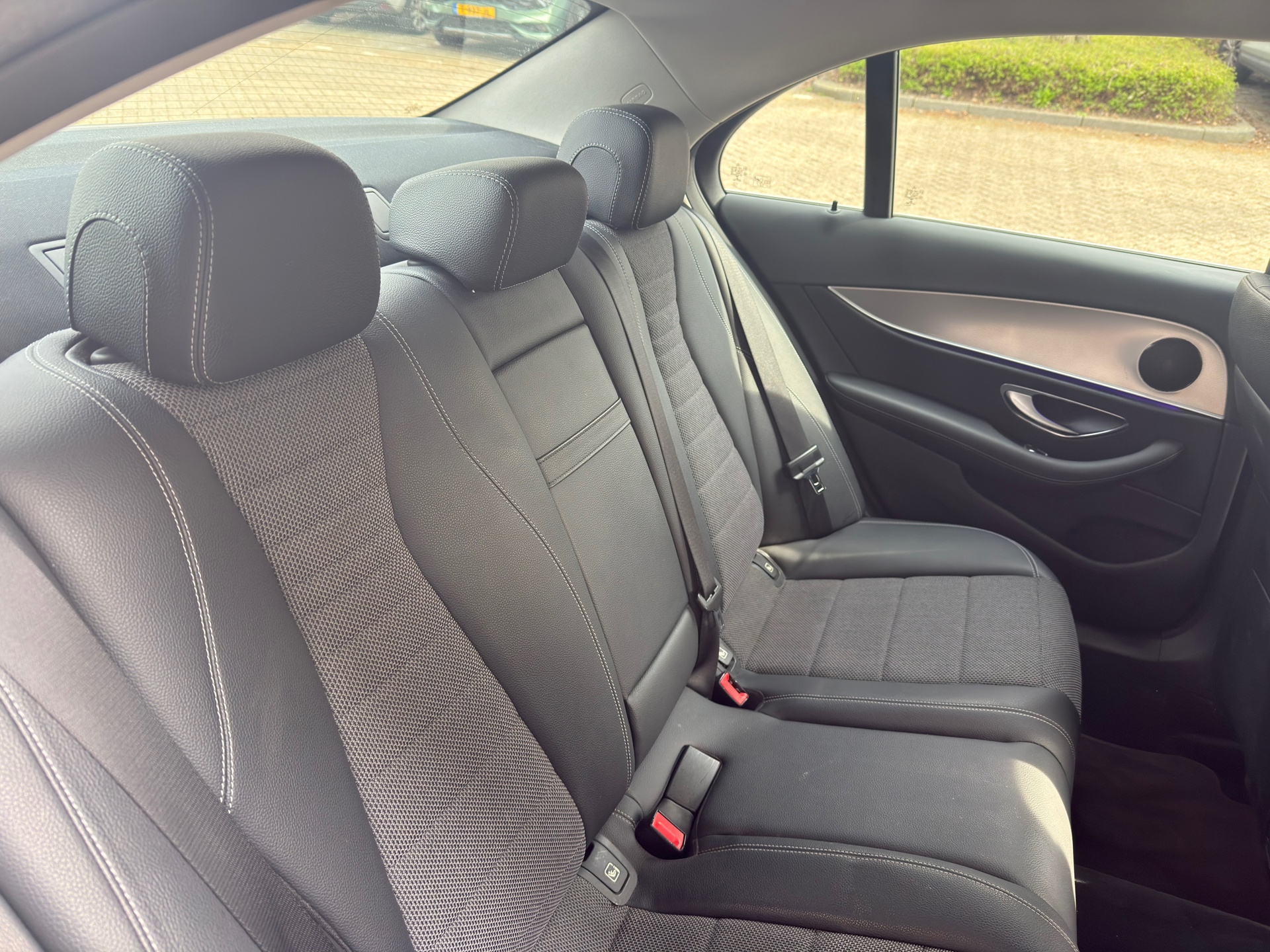 Foto van Mercedes-Benz E 350 E
