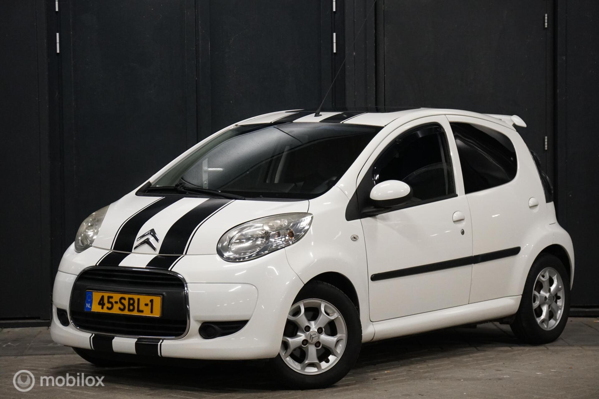 Citroen Citroen C1 1.0-12V Exclusive AUT|schuifdak|carplay|airco|apk 2011 - voorkant