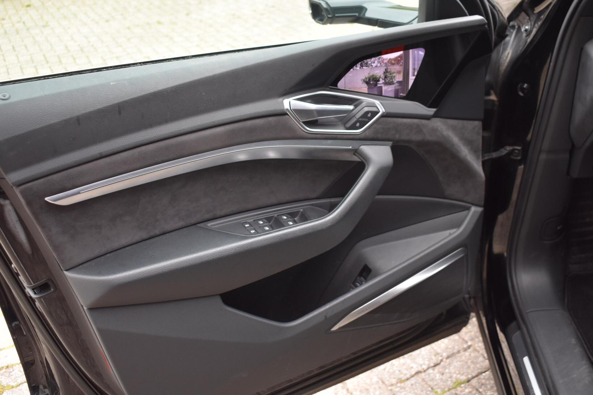 Foto van Audi E-tron