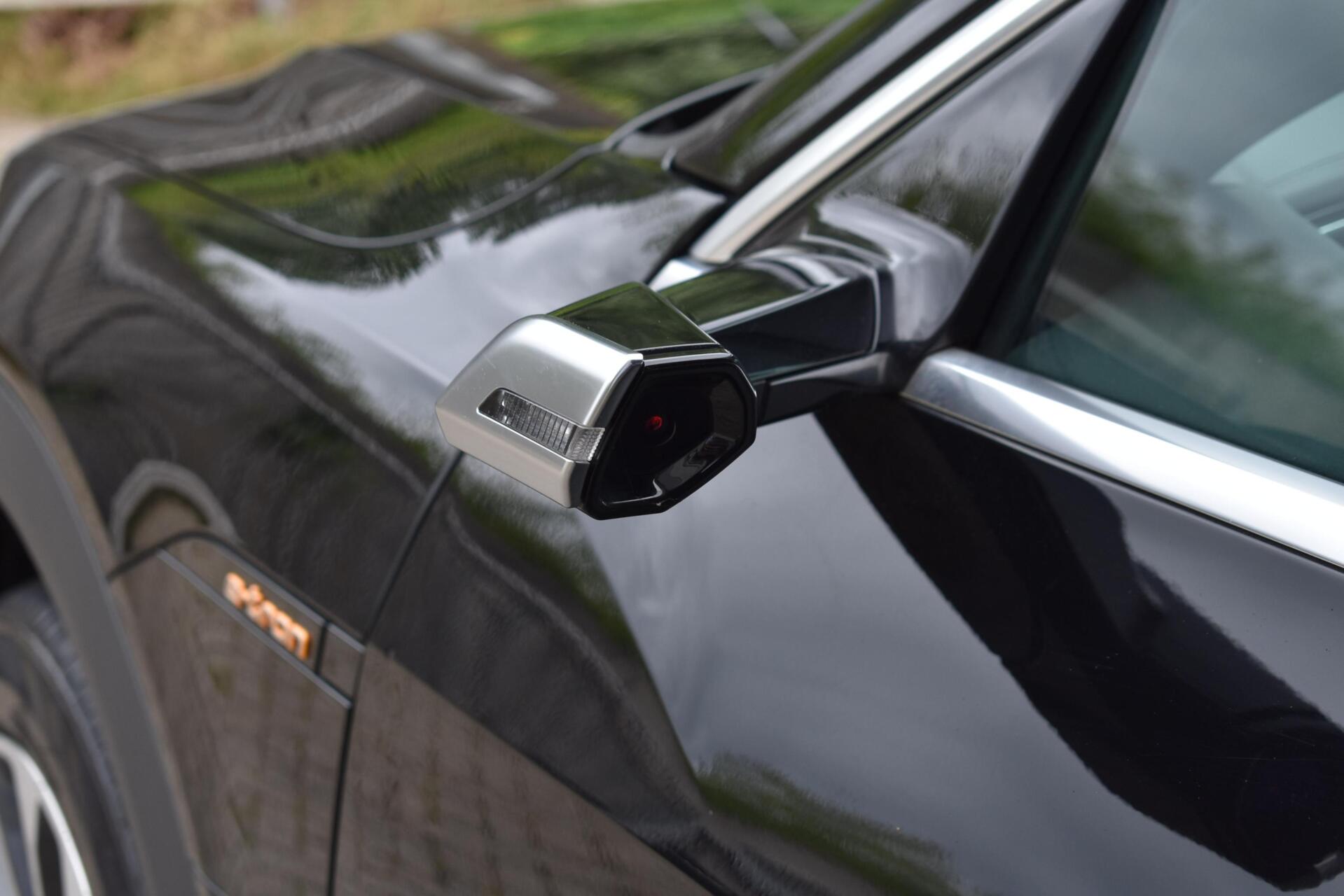 Foto van Audi E-tron