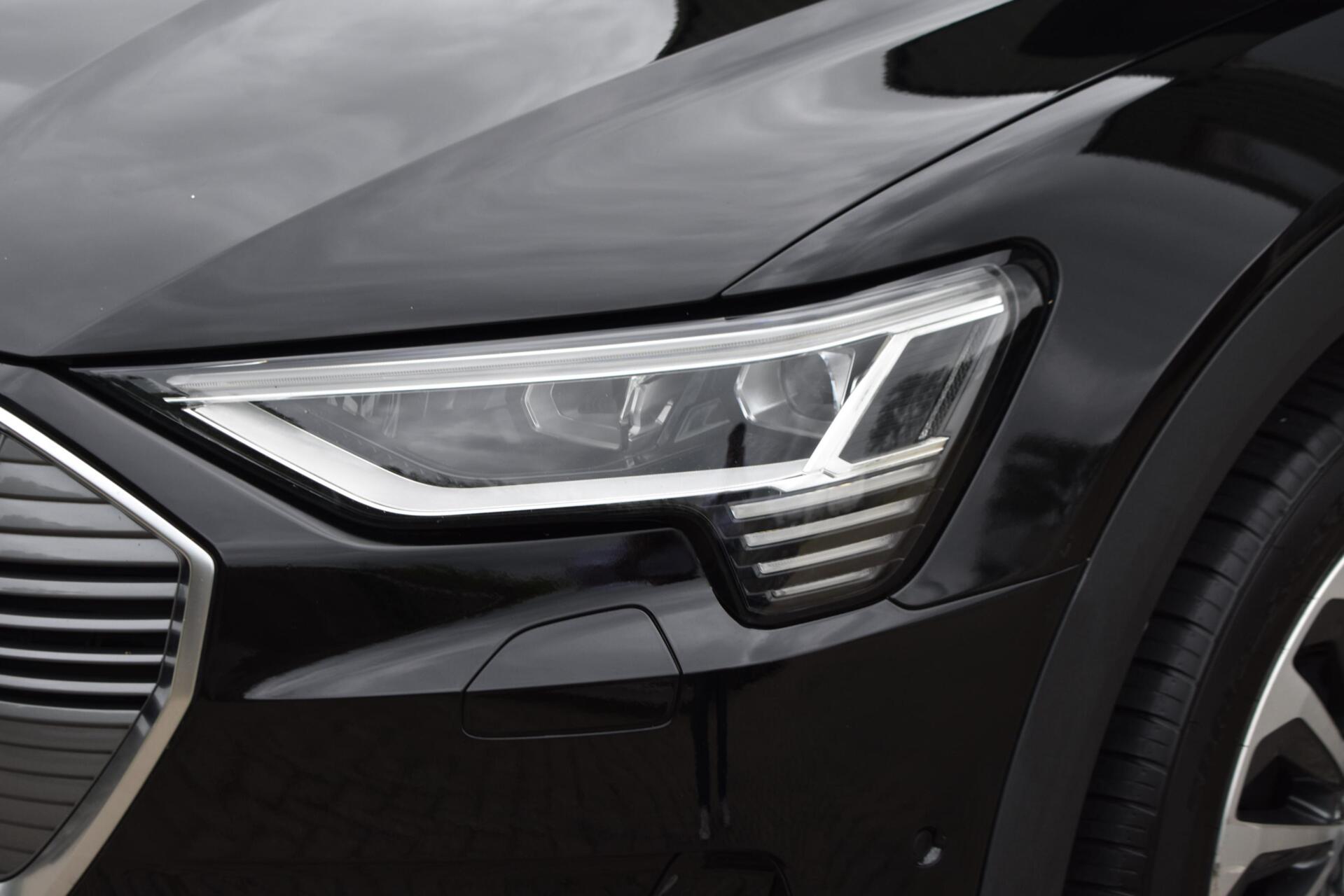 Foto van Audi E-tron