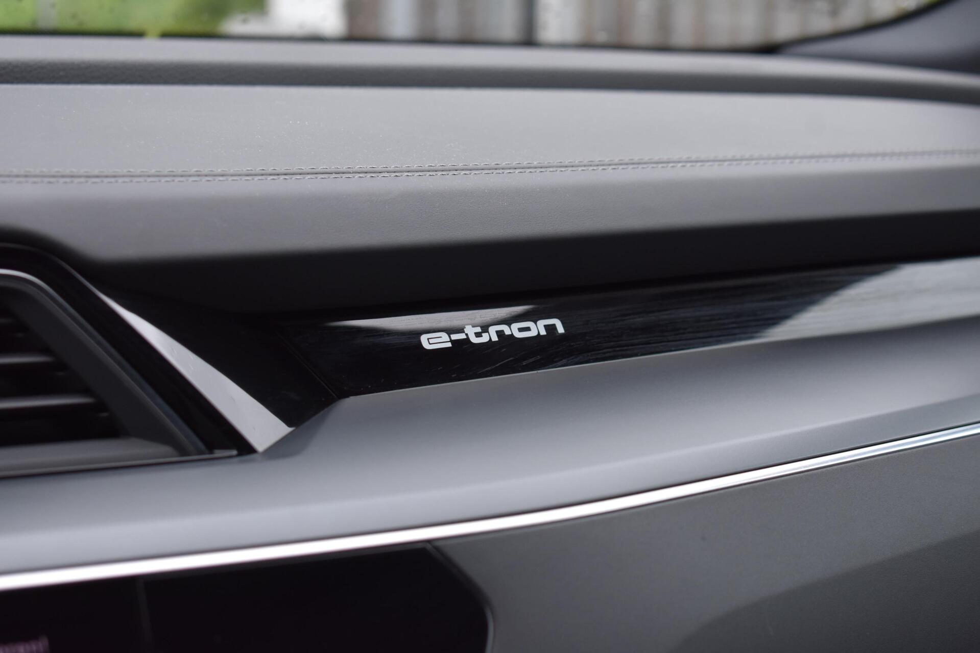 Foto van Audi E-tron