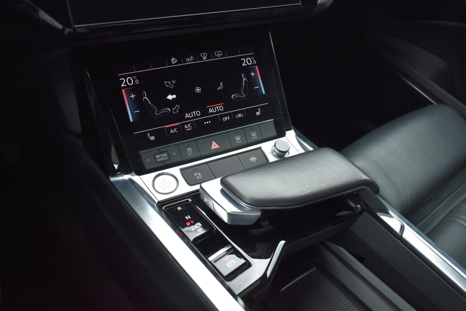 Foto van Audi E-tron