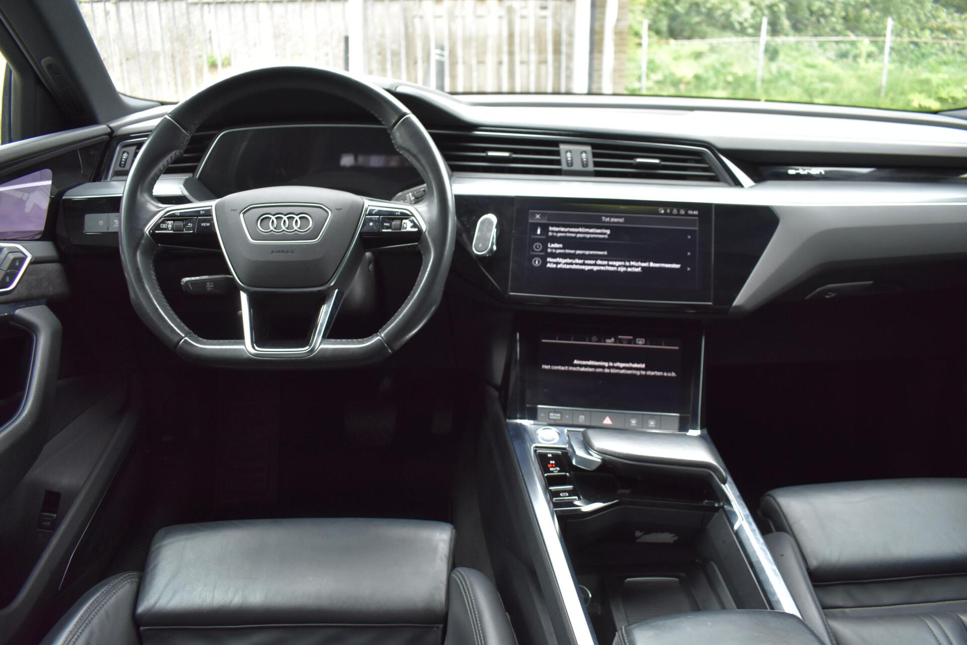 Foto van Audi E-tron