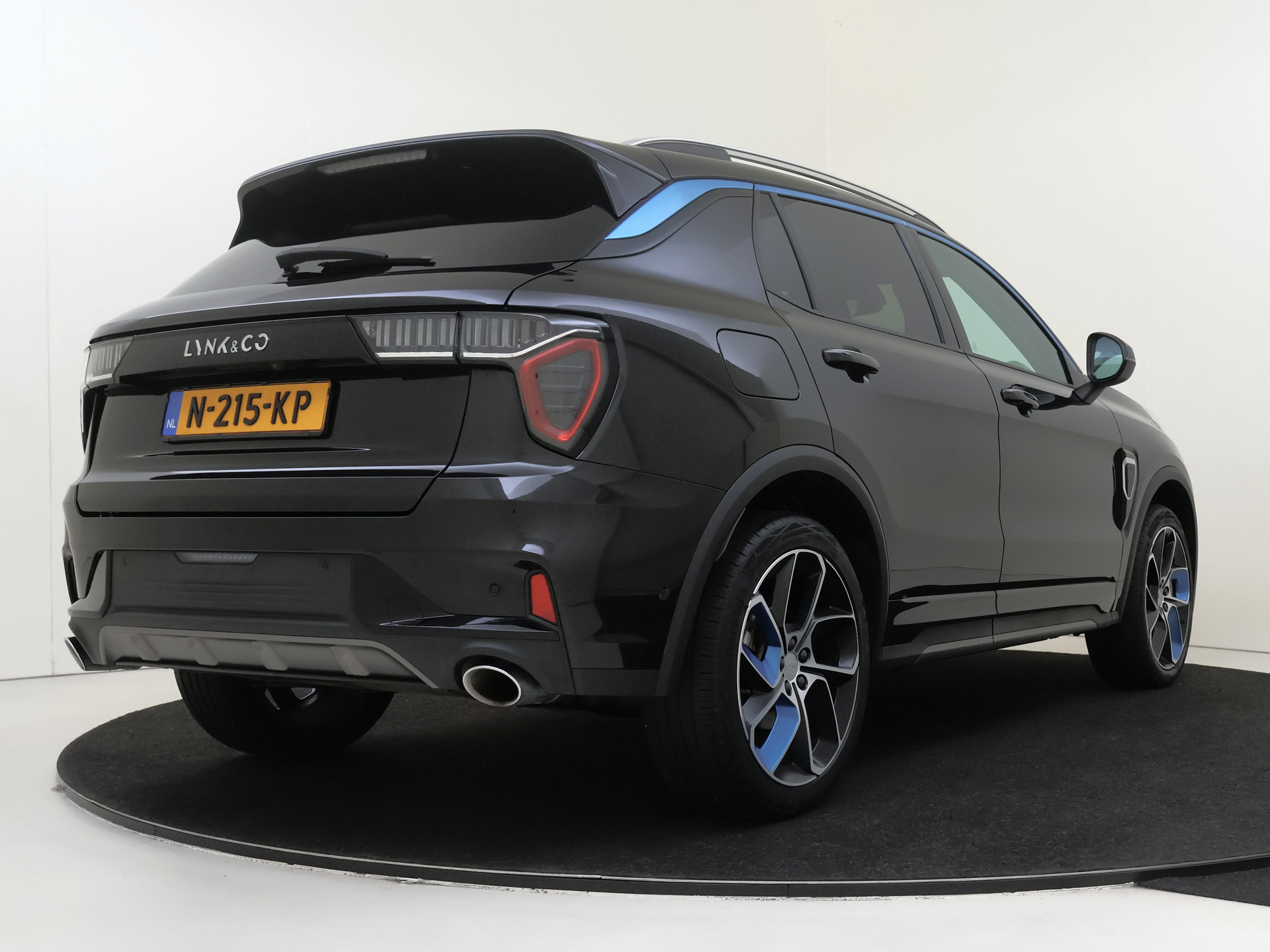 Foto van Lynk&co LYNK & Co 01