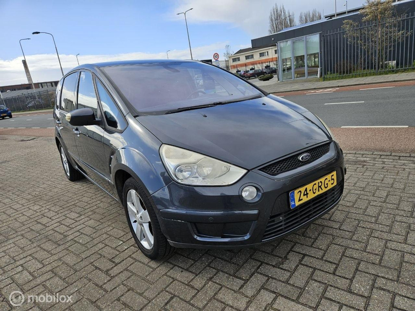 Ford S-max 2.0-16V 2008 - voorkant