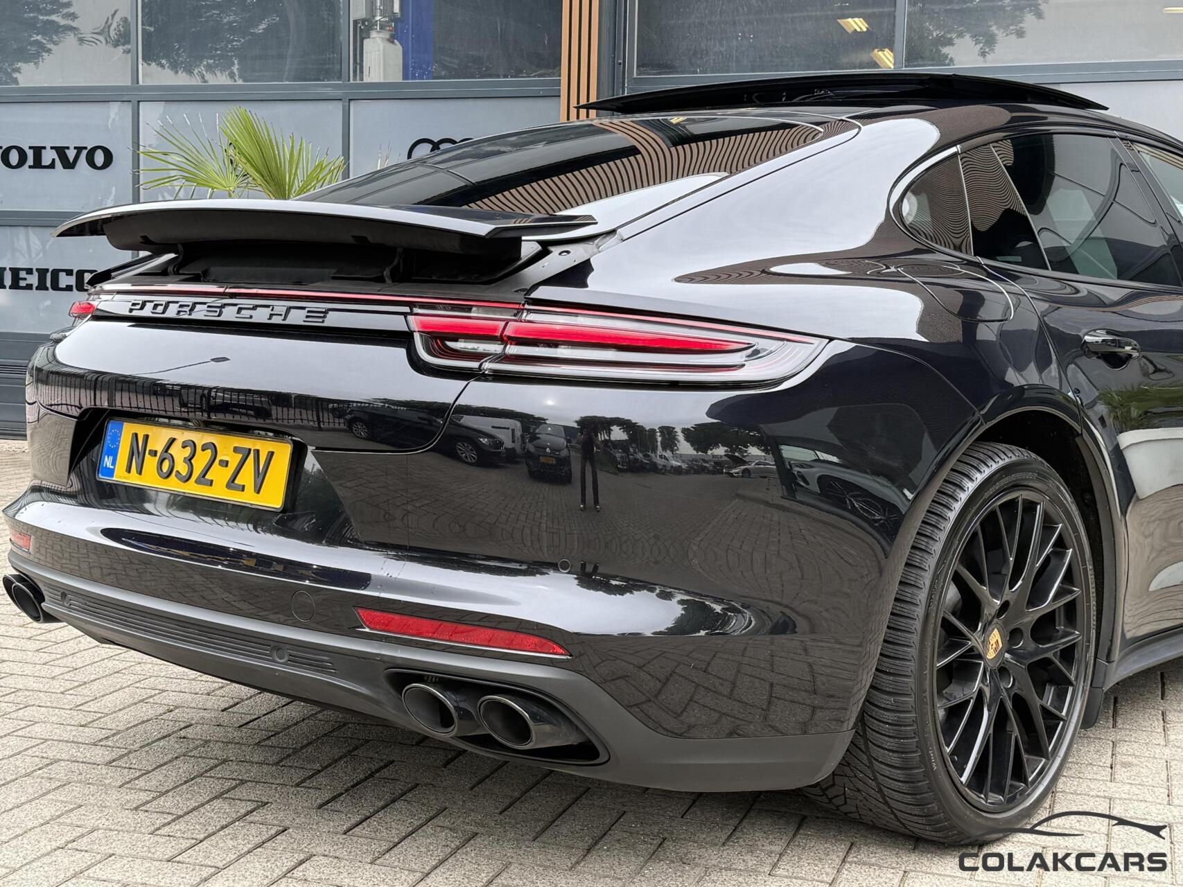 Foto van Porsche Panamera 4