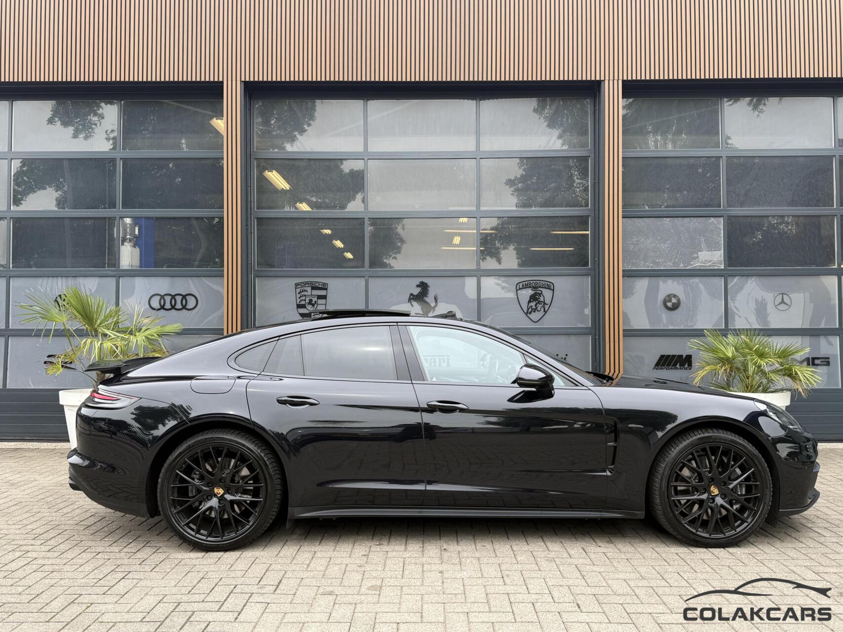 Foto van Porsche Panamera 4