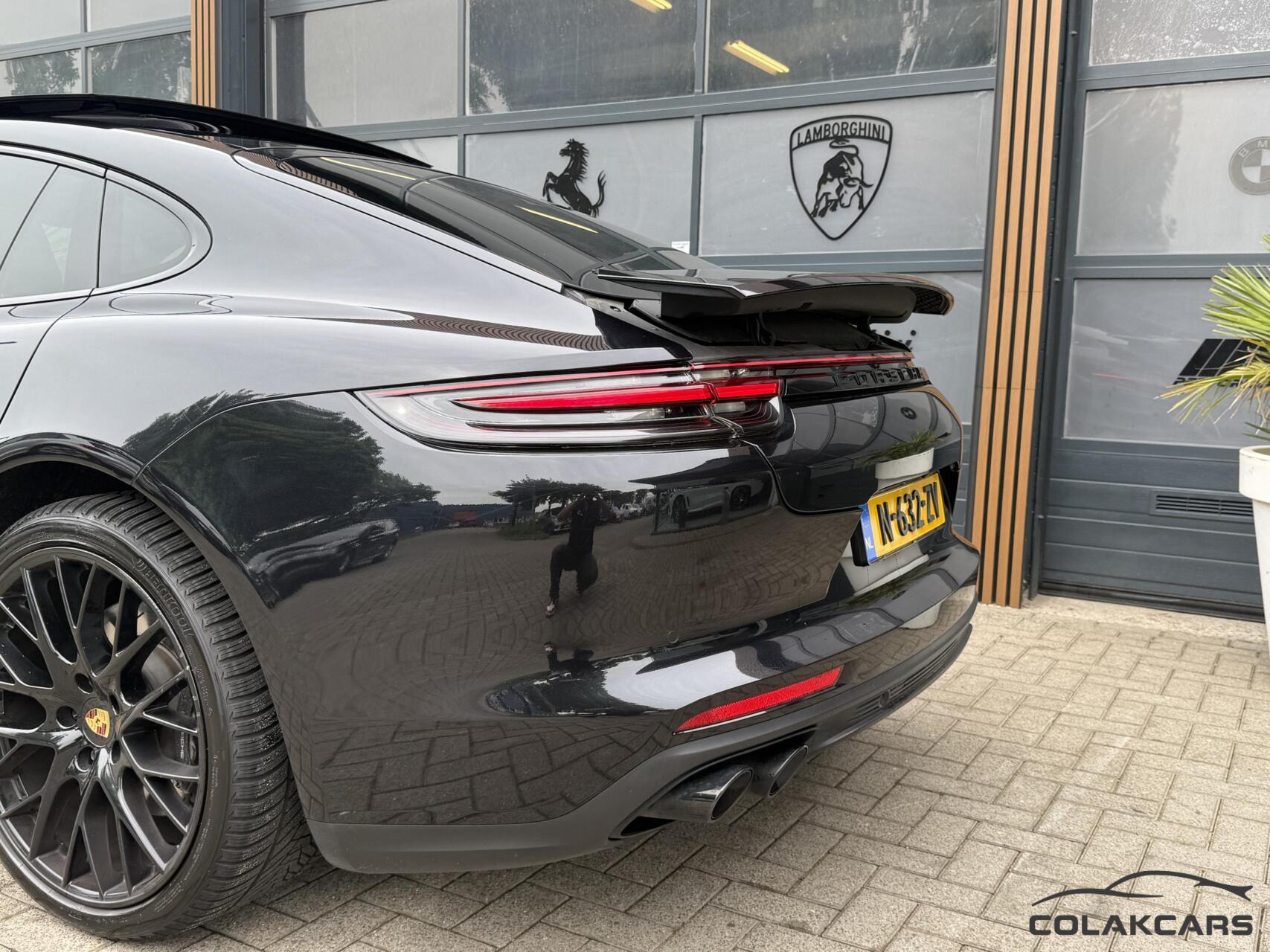 Foto van Porsche Panamera 4