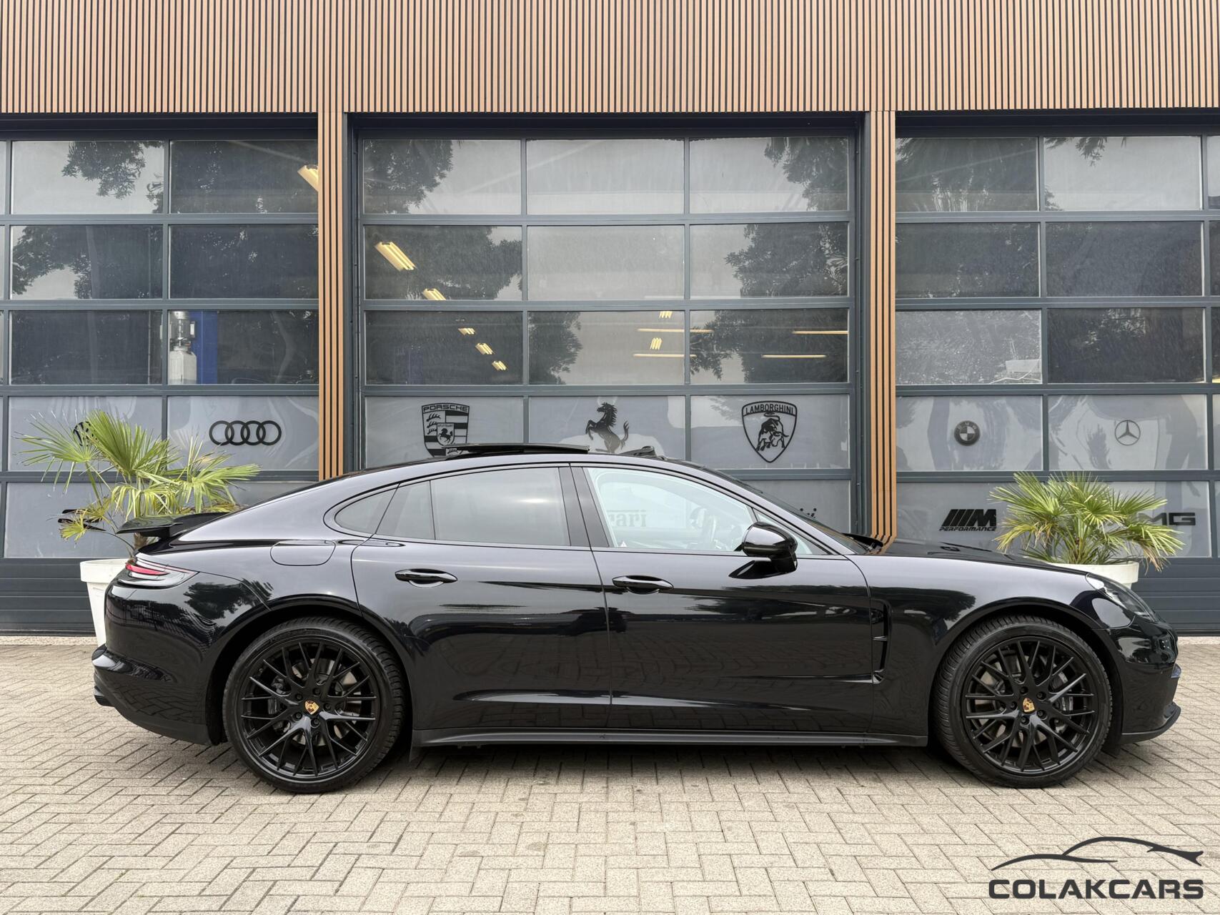 Foto van Porsche Panamera 4
