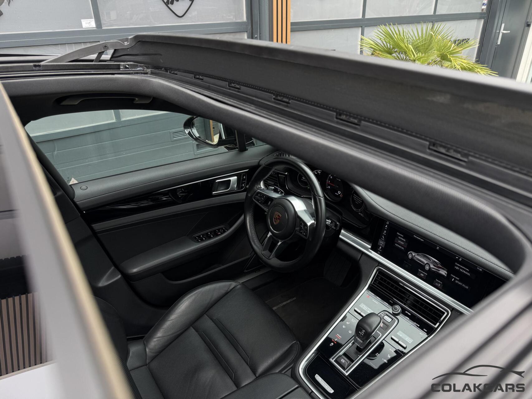 Foto van Porsche Panamera 4