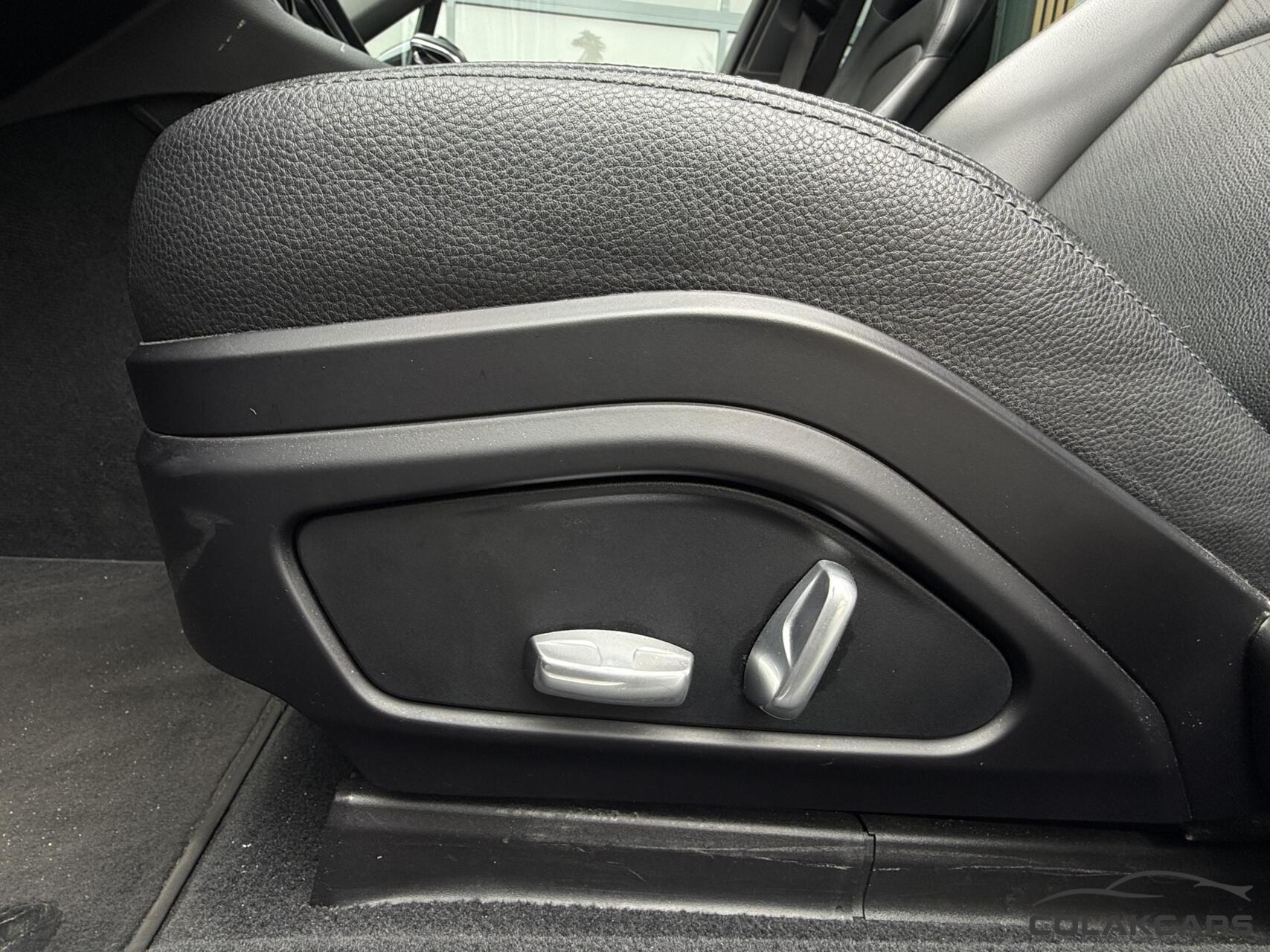 Foto van Porsche Panamera 4