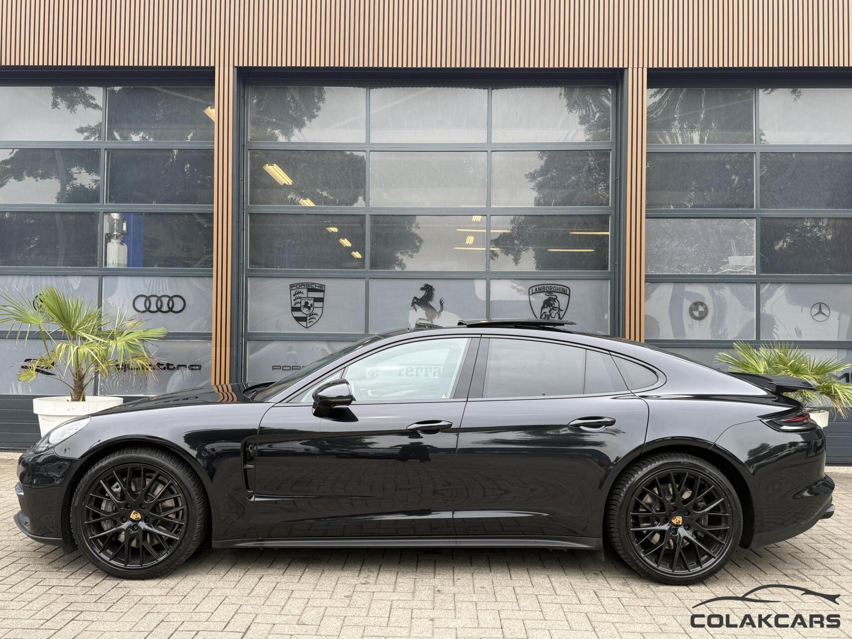Foto van Porsche Panamera 4