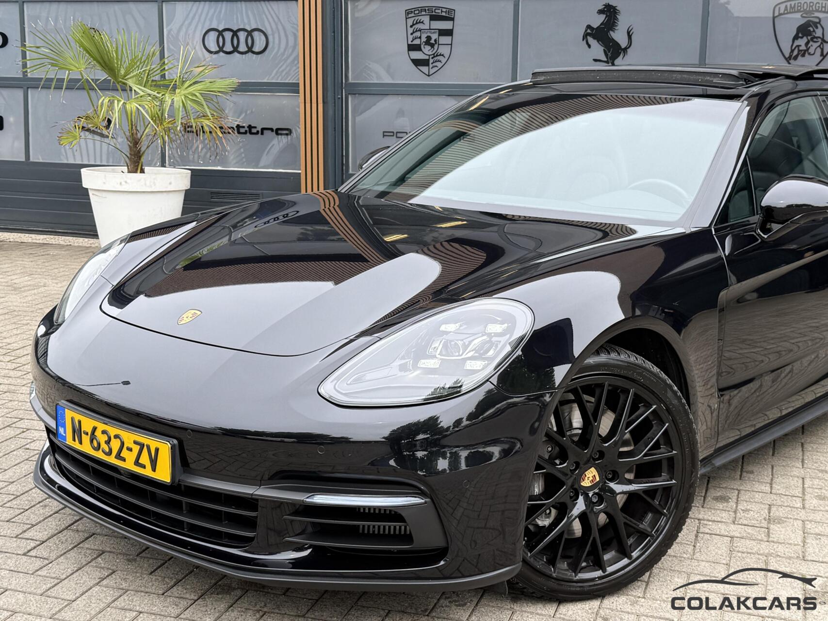 Foto van Porsche Panamera 4