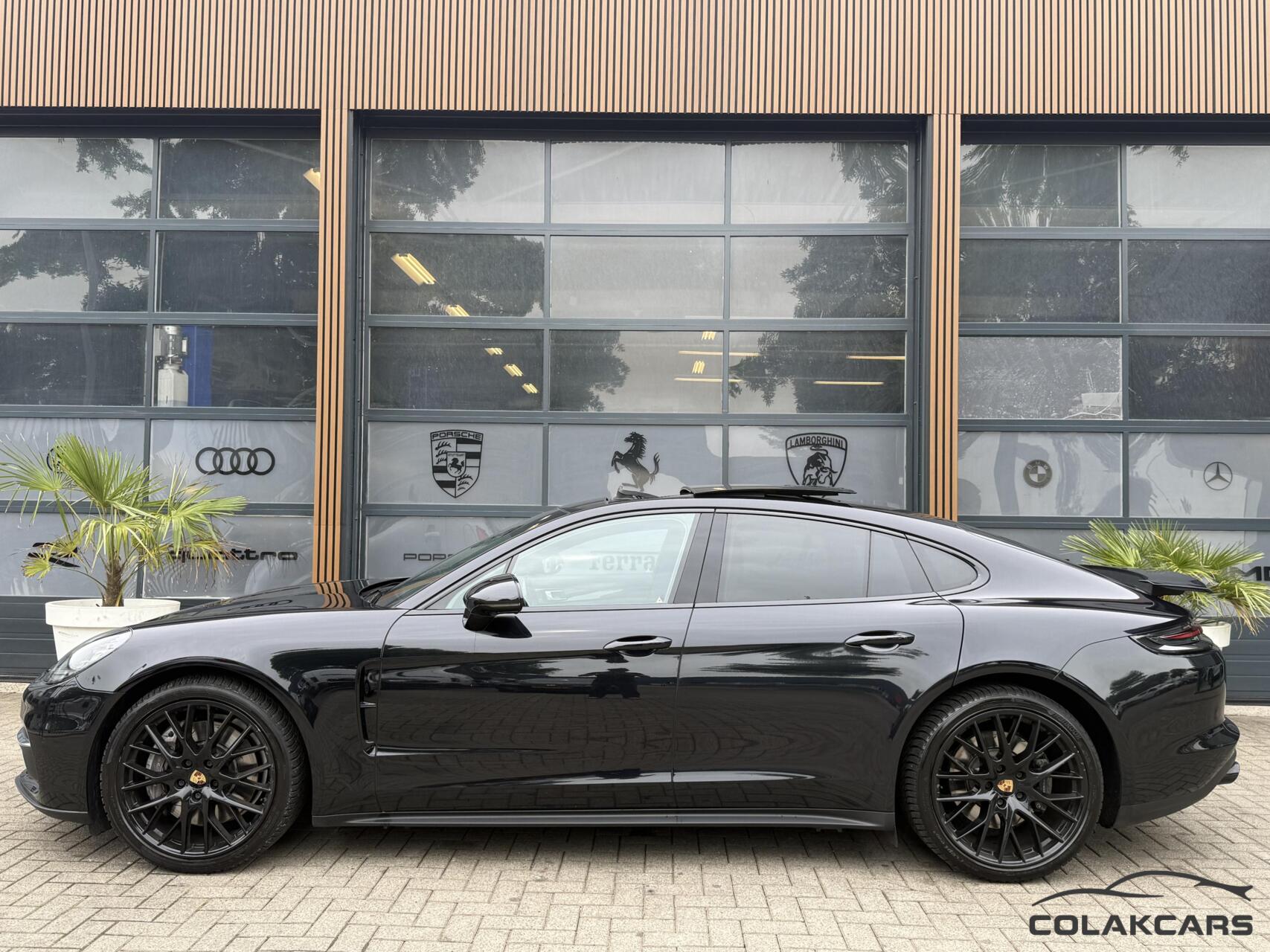 Foto van Porsche Panamera 4