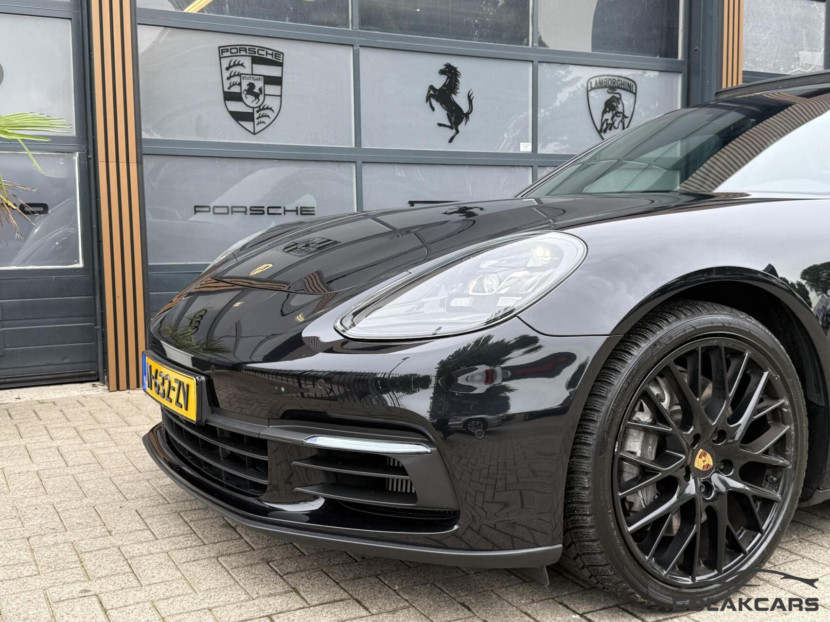 Foto van Porsche Panamera 4