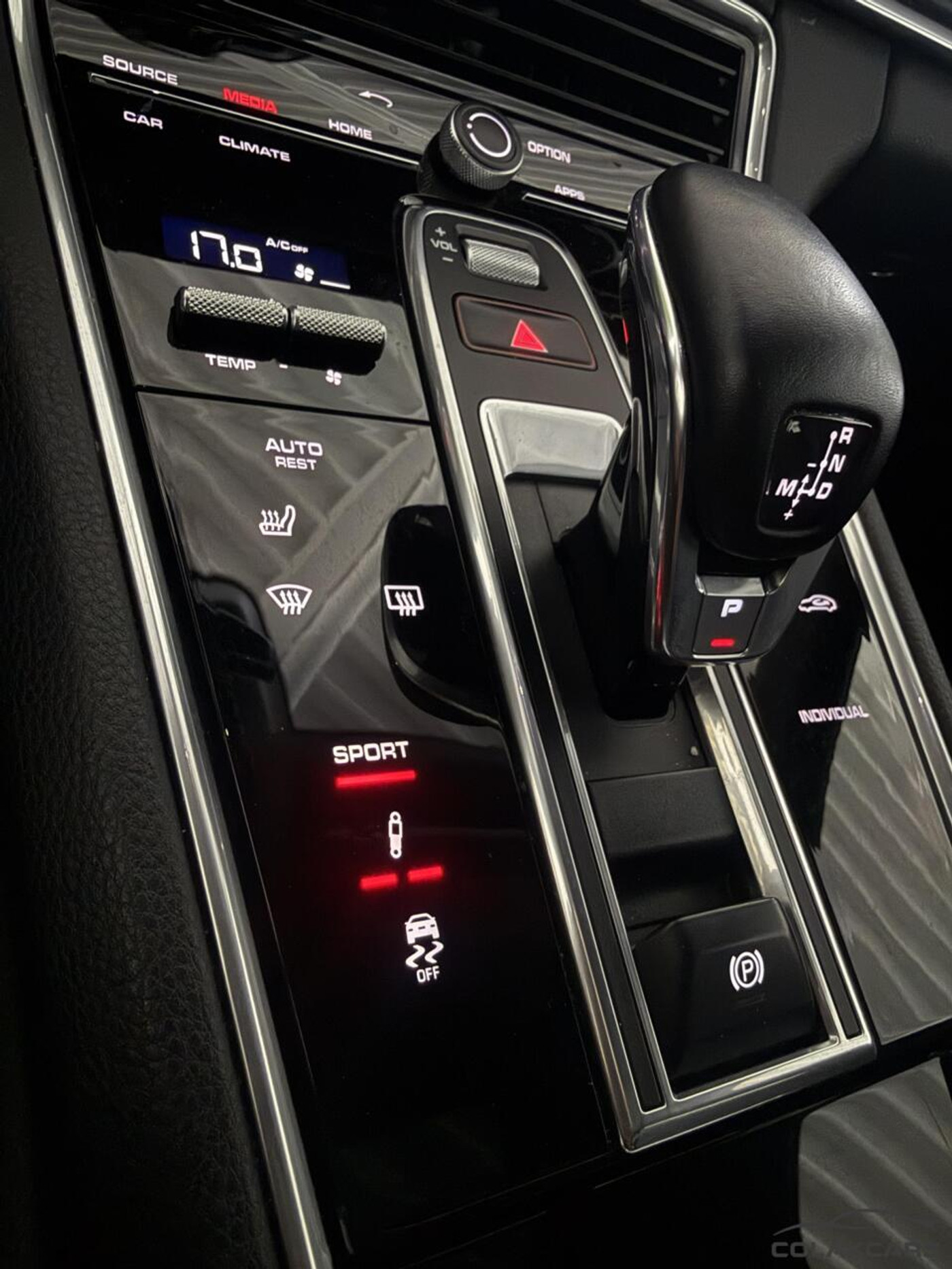 Foto van Porsche Panamera 4