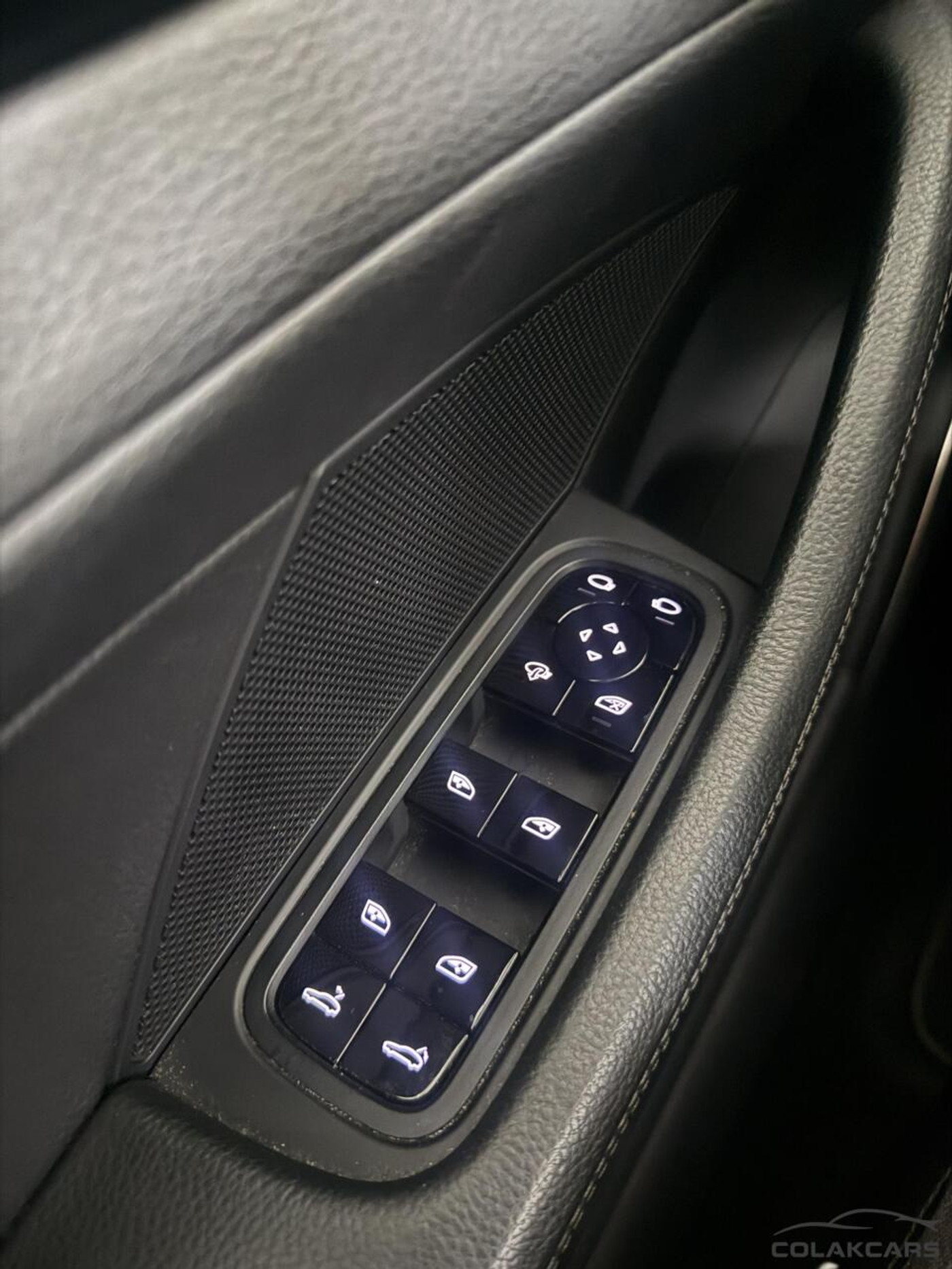 Foto van Porsche Panamera 4