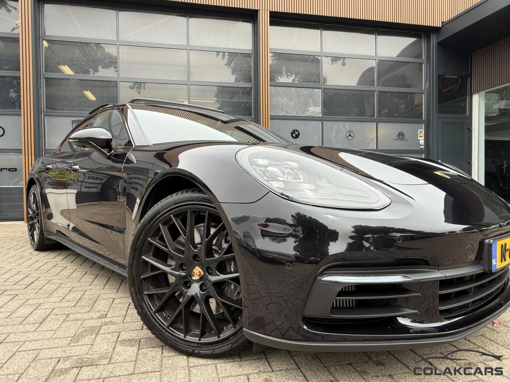 Foto van Porsche Panamera 4