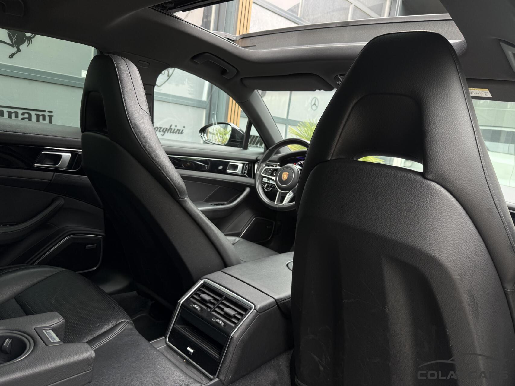 Foto van Porsche Panamera 4