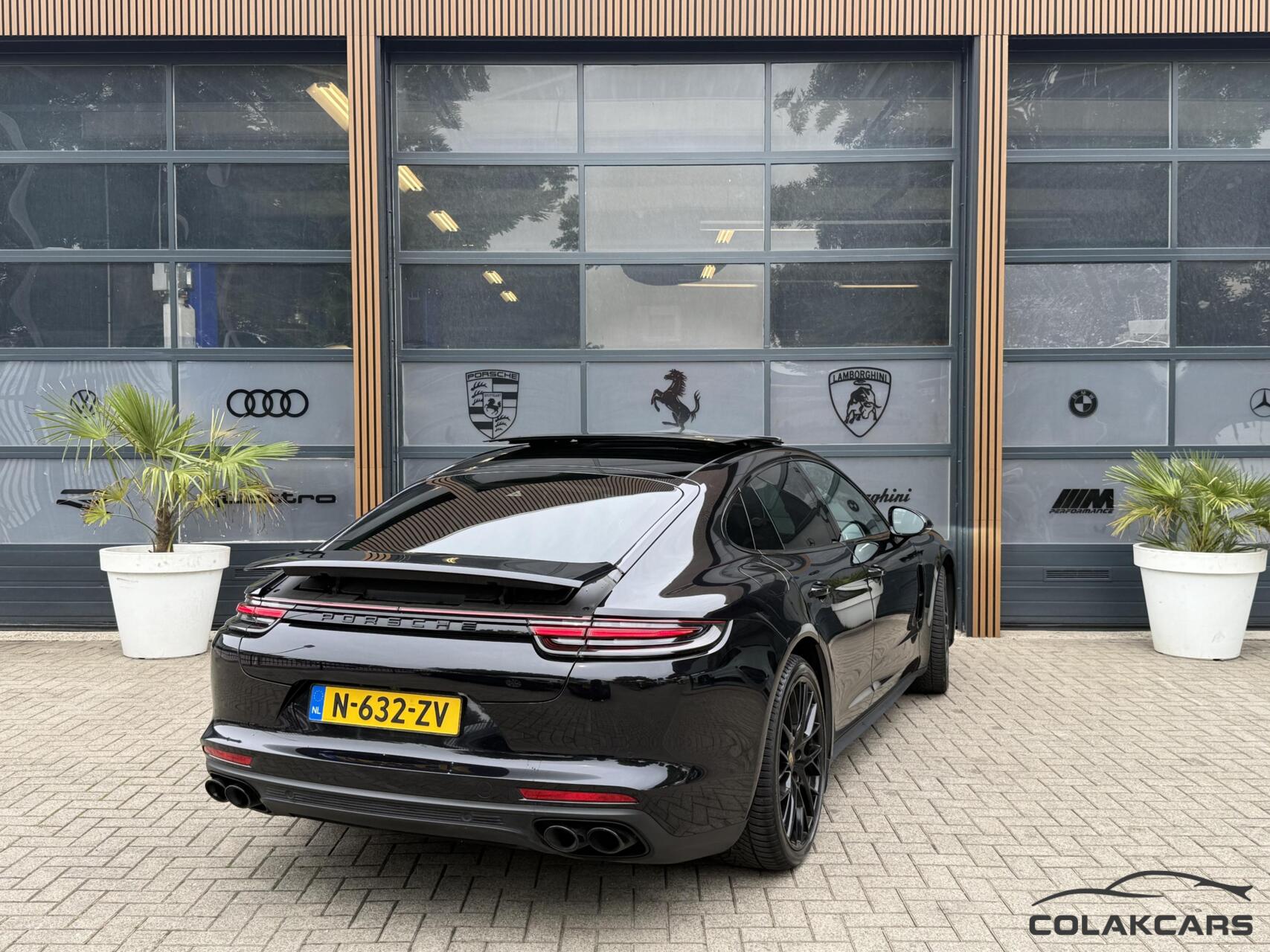 Foto van Porsche Panamera 4