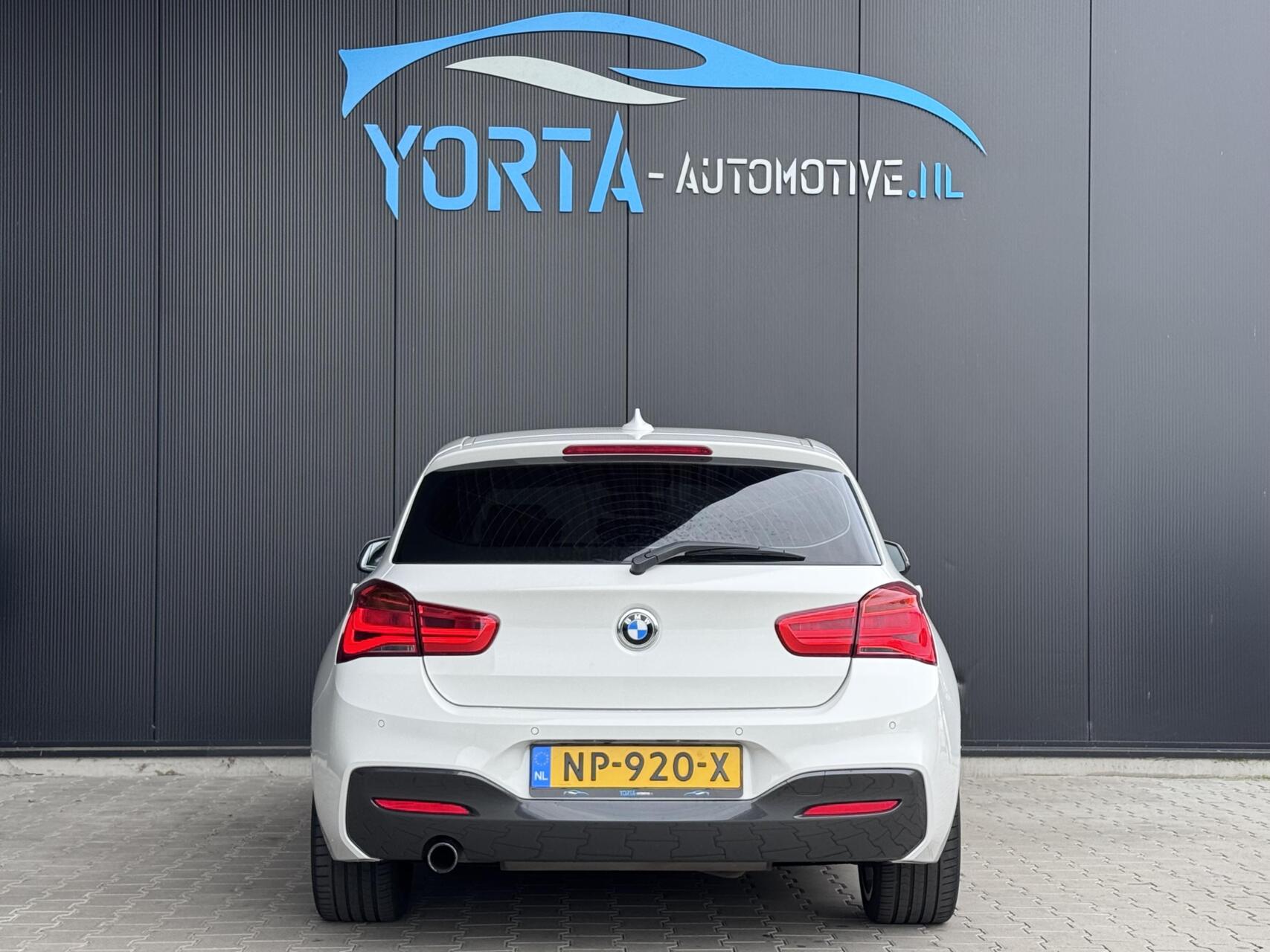 Foto van BMW 118i