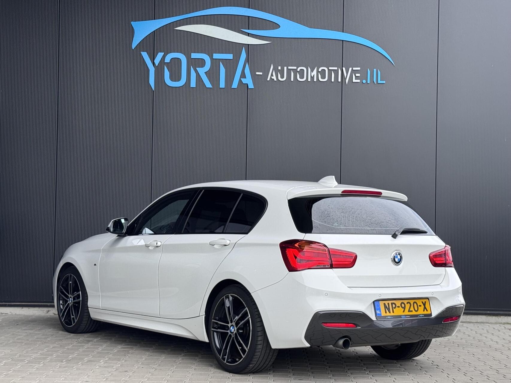 Foto van BMW 118i