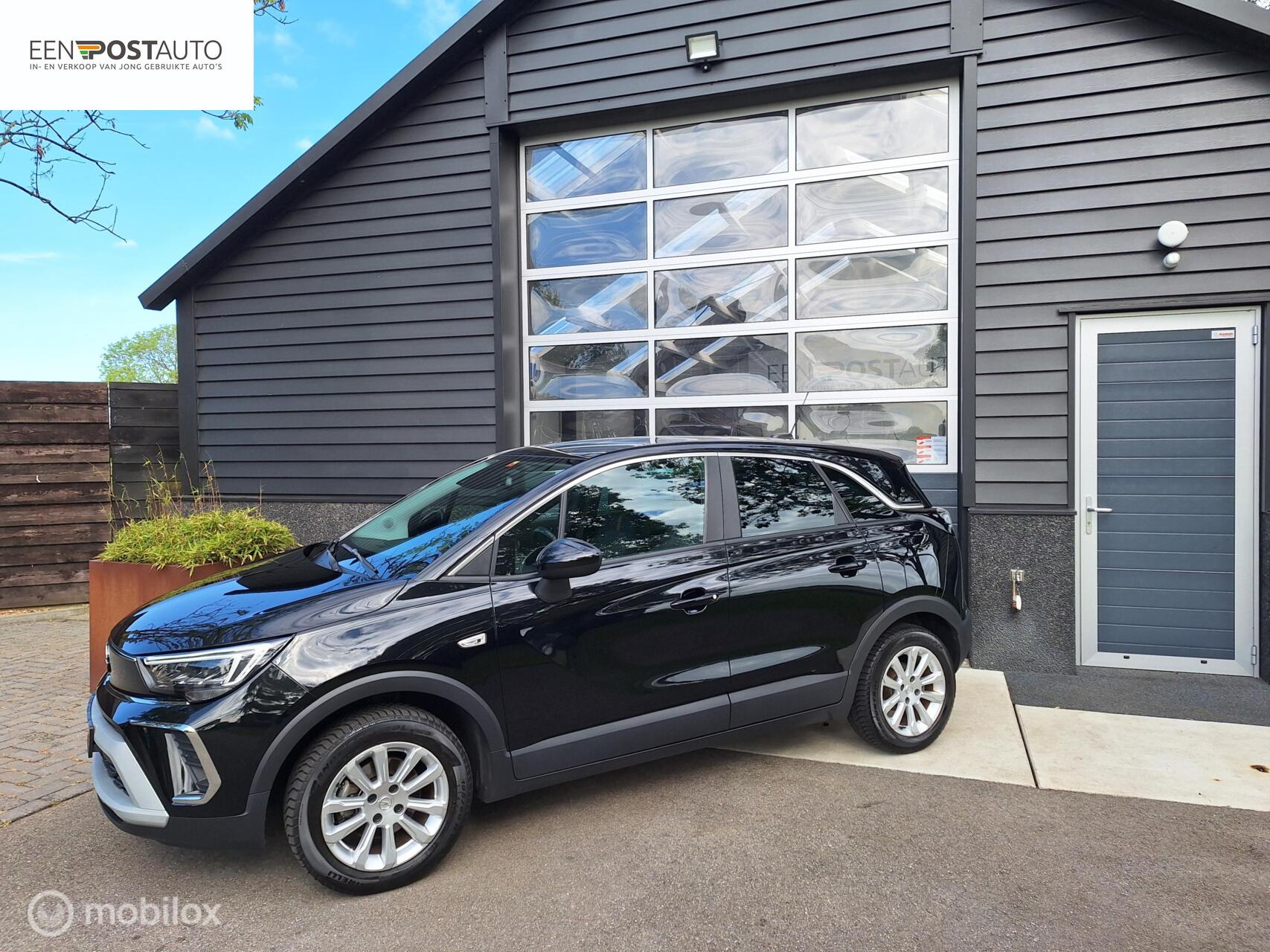 Opel Crossland 1.2 Turbo Elegance 1e Eig. NL-Auto. Apple-Carplay, Navigatie, Climate-Control, Cruise-Control, Trekhaak. 2022 - voorkant