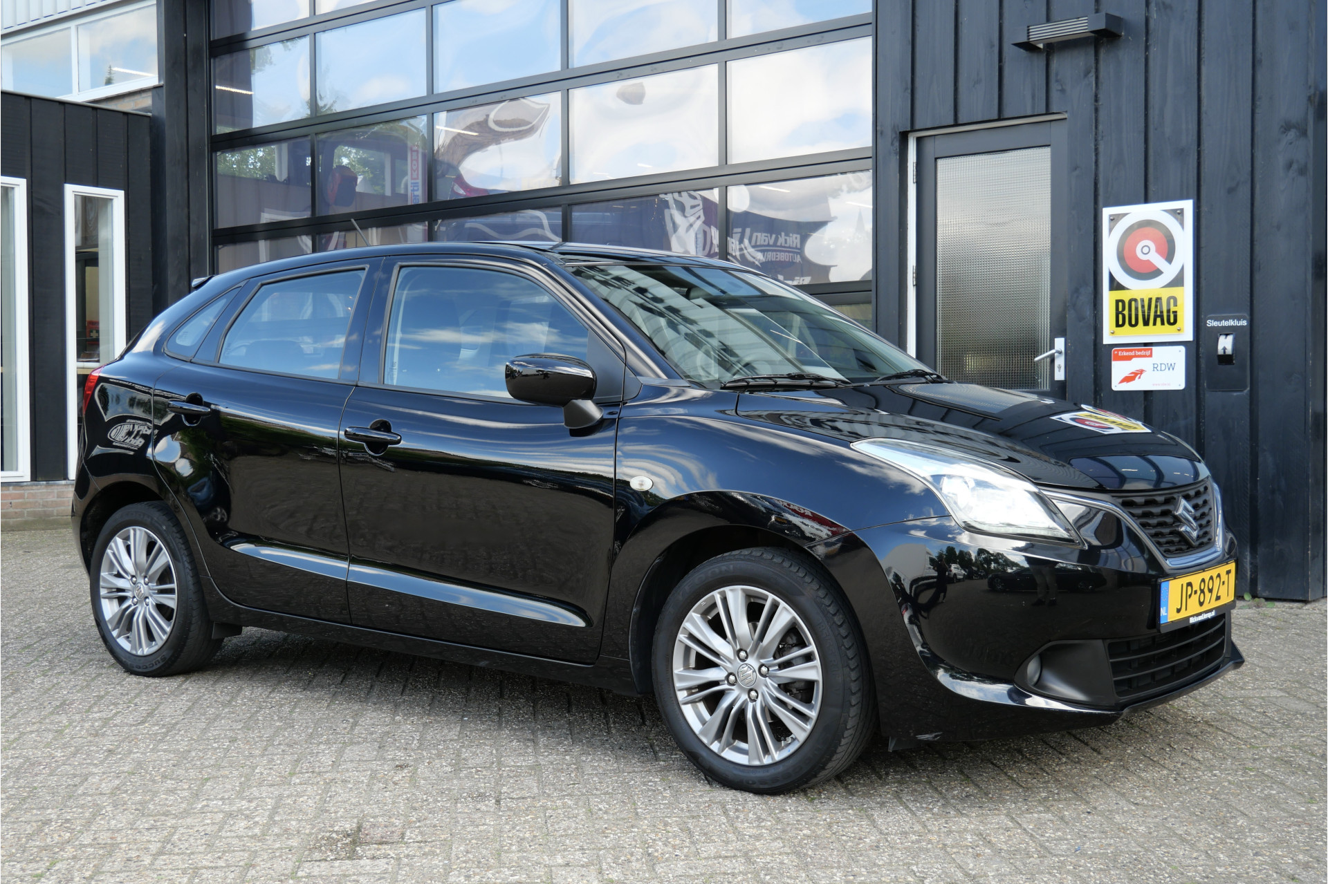 Suzuki Baleno 1.2 Exclusive Automaat 2016 - voorkant