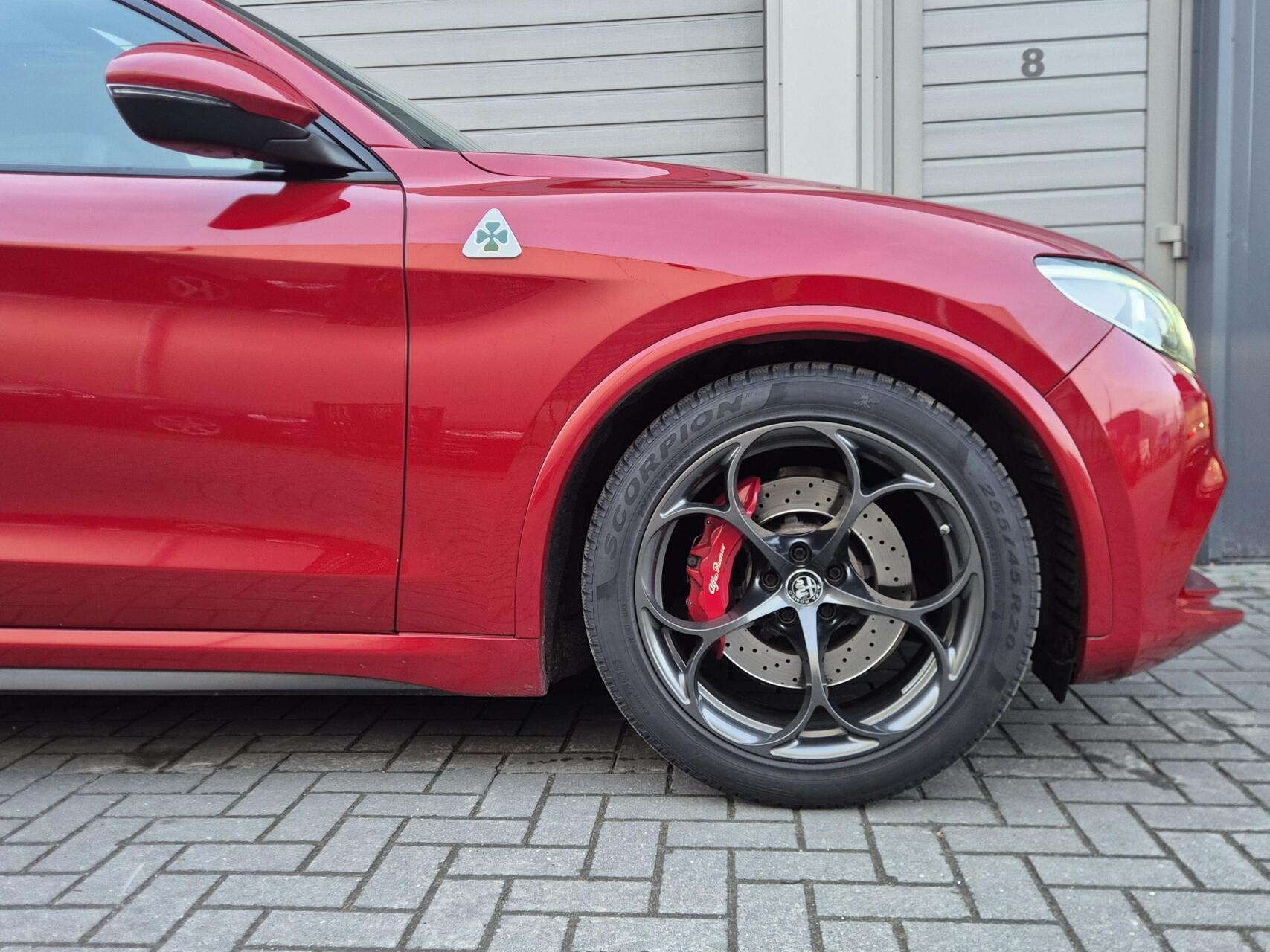 Foto van Alfa Romeo Stelvio Quadrifoglio