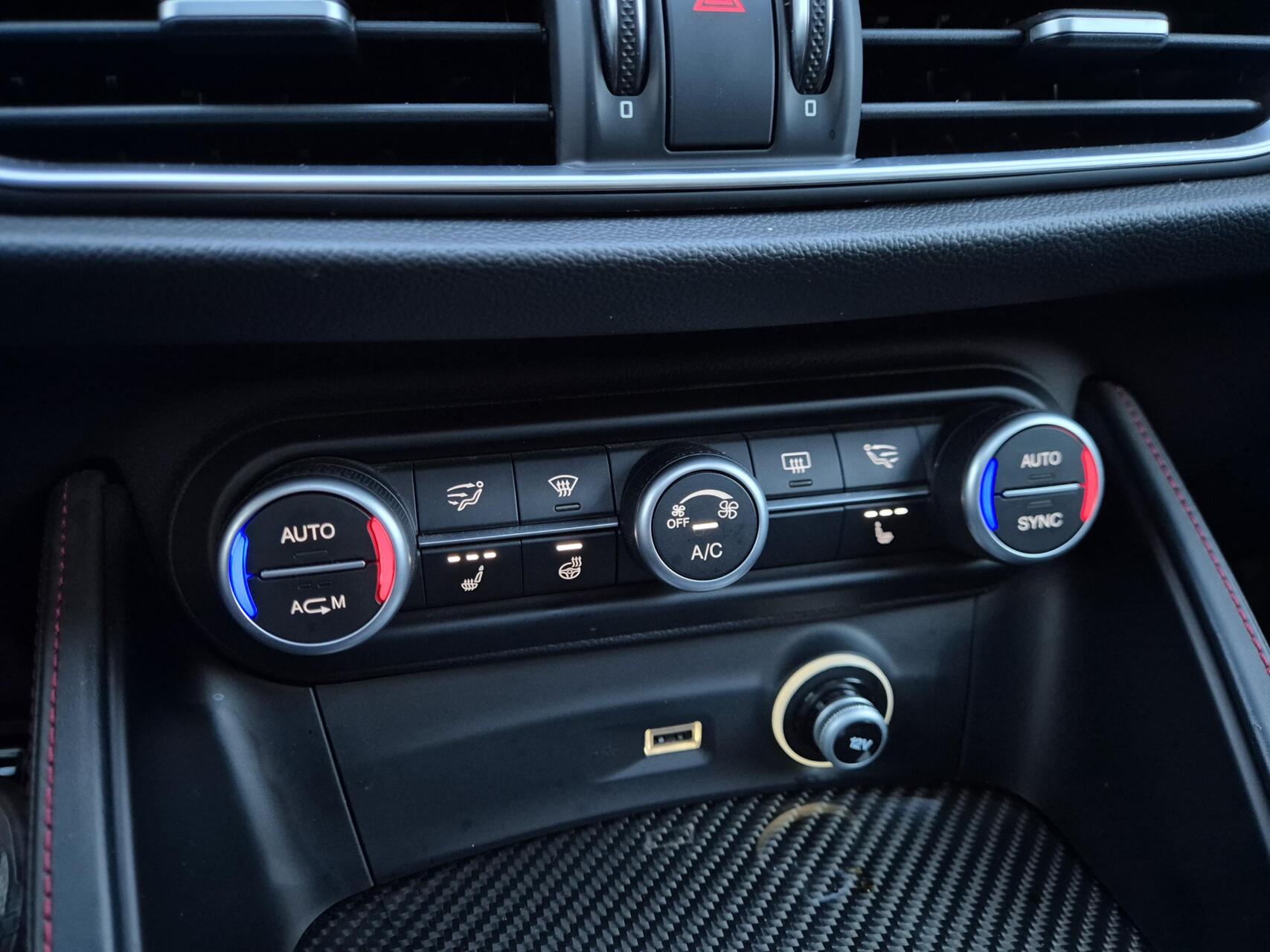 Foto van Alfa Romeo Stelvio Quadrifoglio