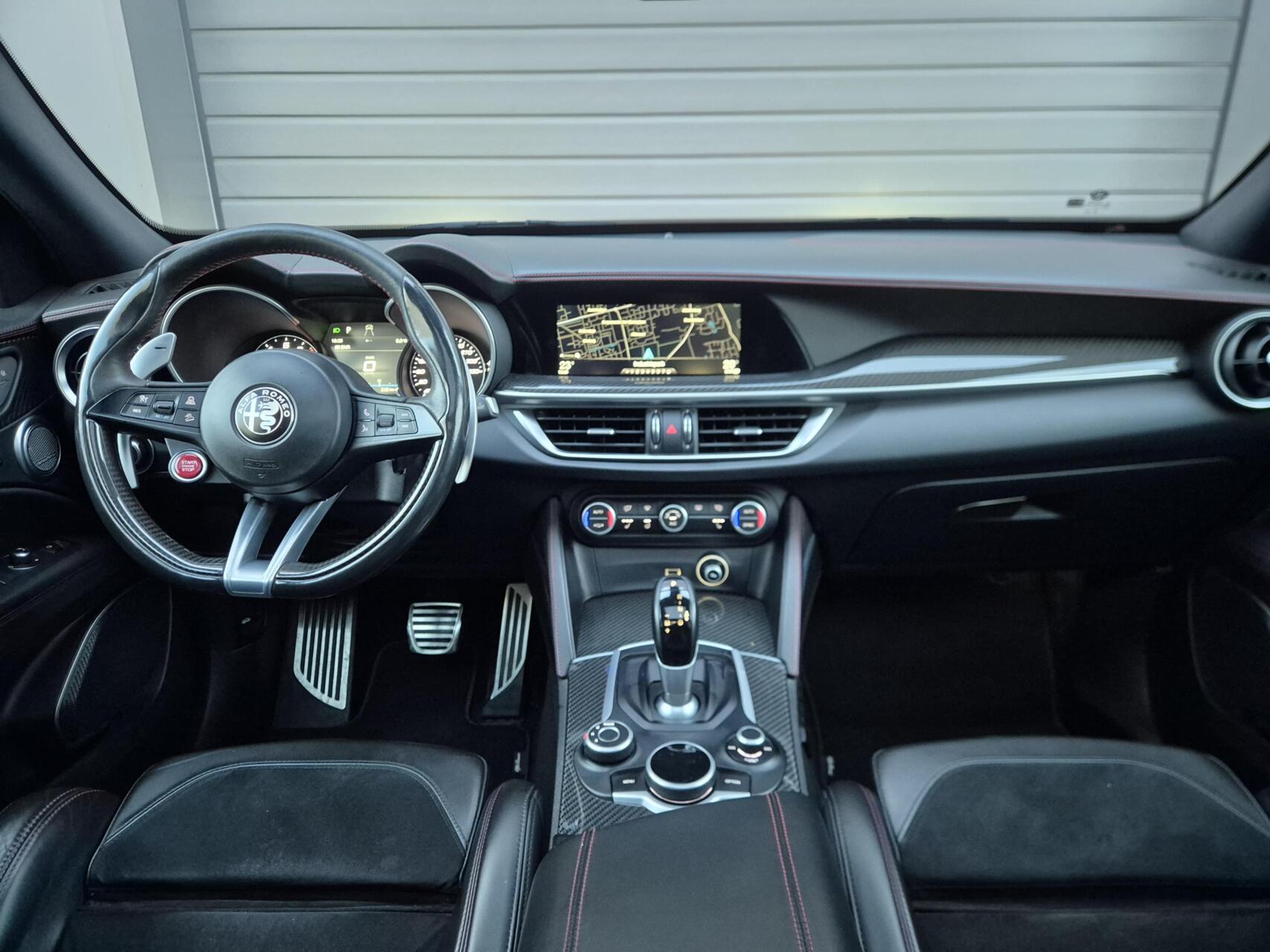 Foto van Alfa Romeo Stelvio Quadrifoglio