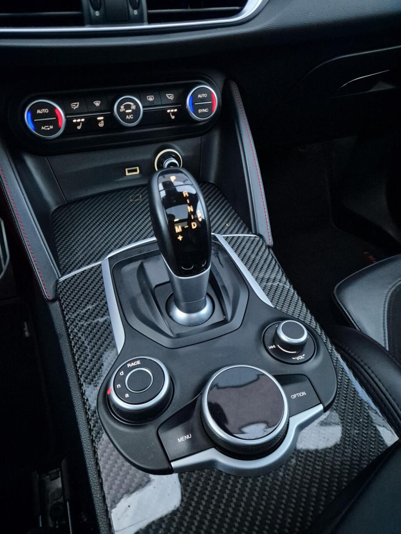 Foto van Alfa Romeo Stelvio Quadrifoglio