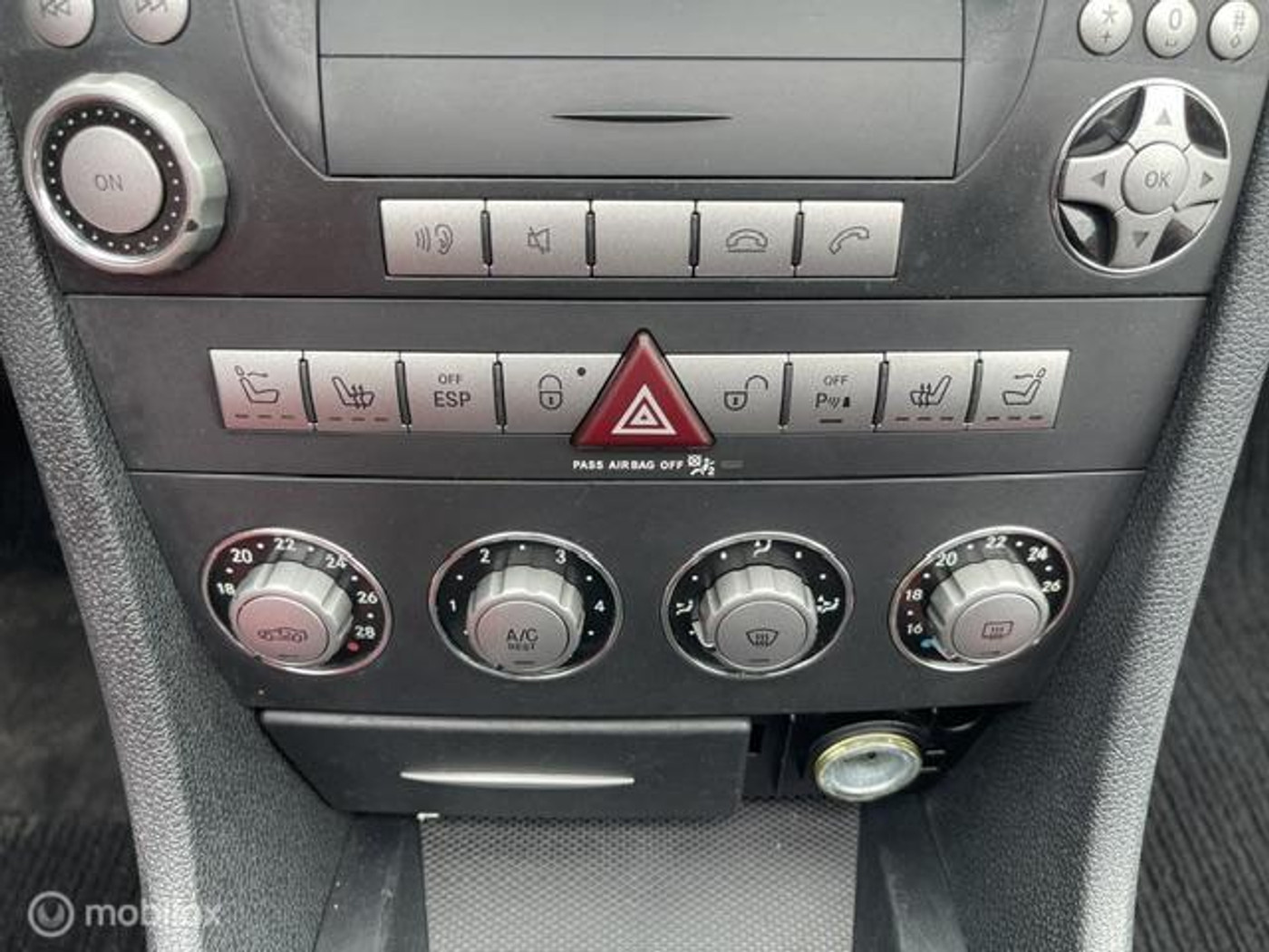 Foto van Mercedes-Benz SLK 200 Kompressor