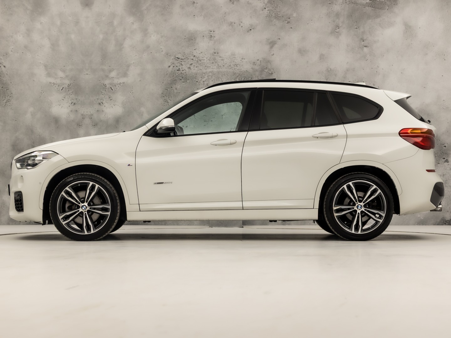 Foto van BMW X1 Sdrive20i