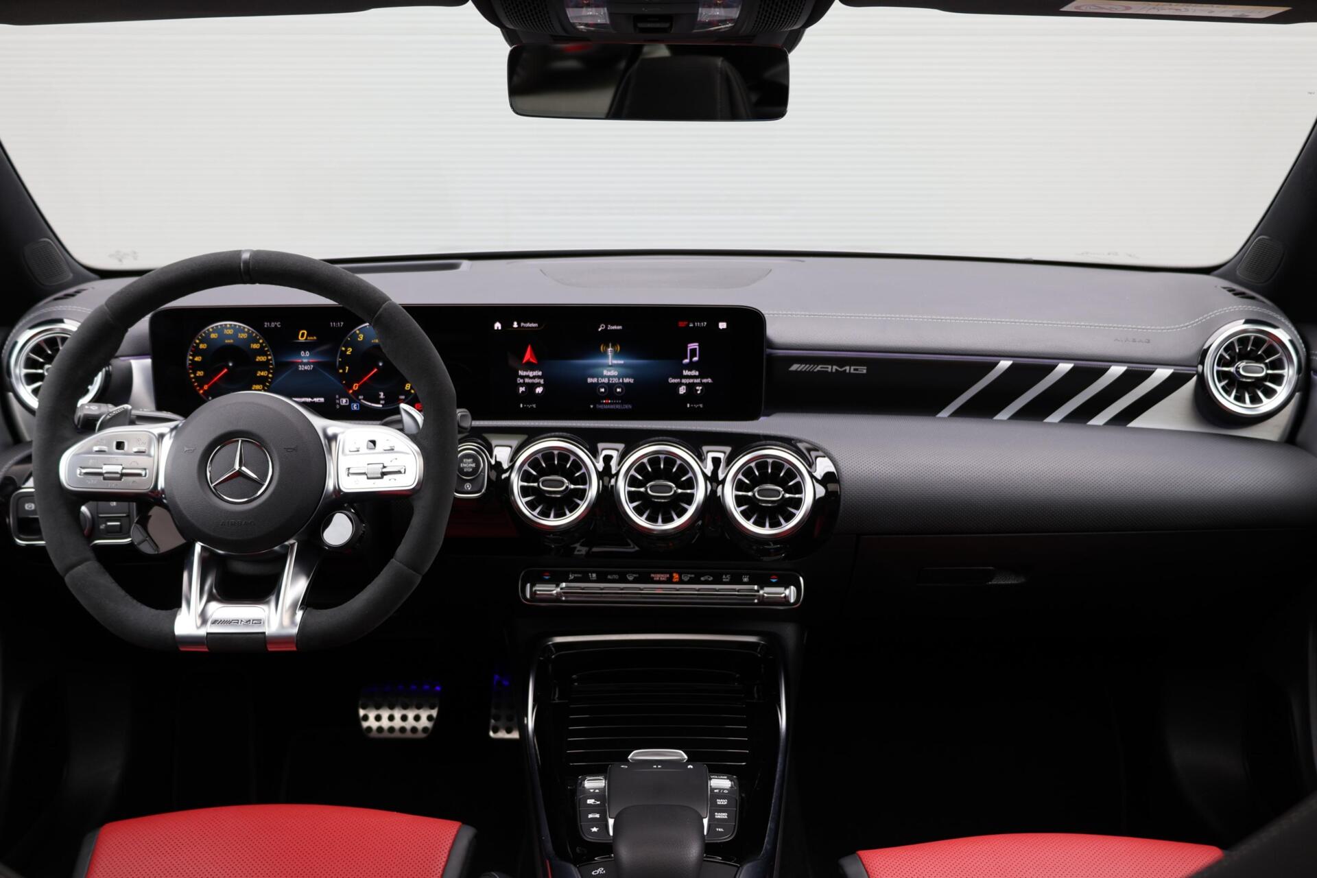 Foto van Mercedes-Benz AMG Cla 35