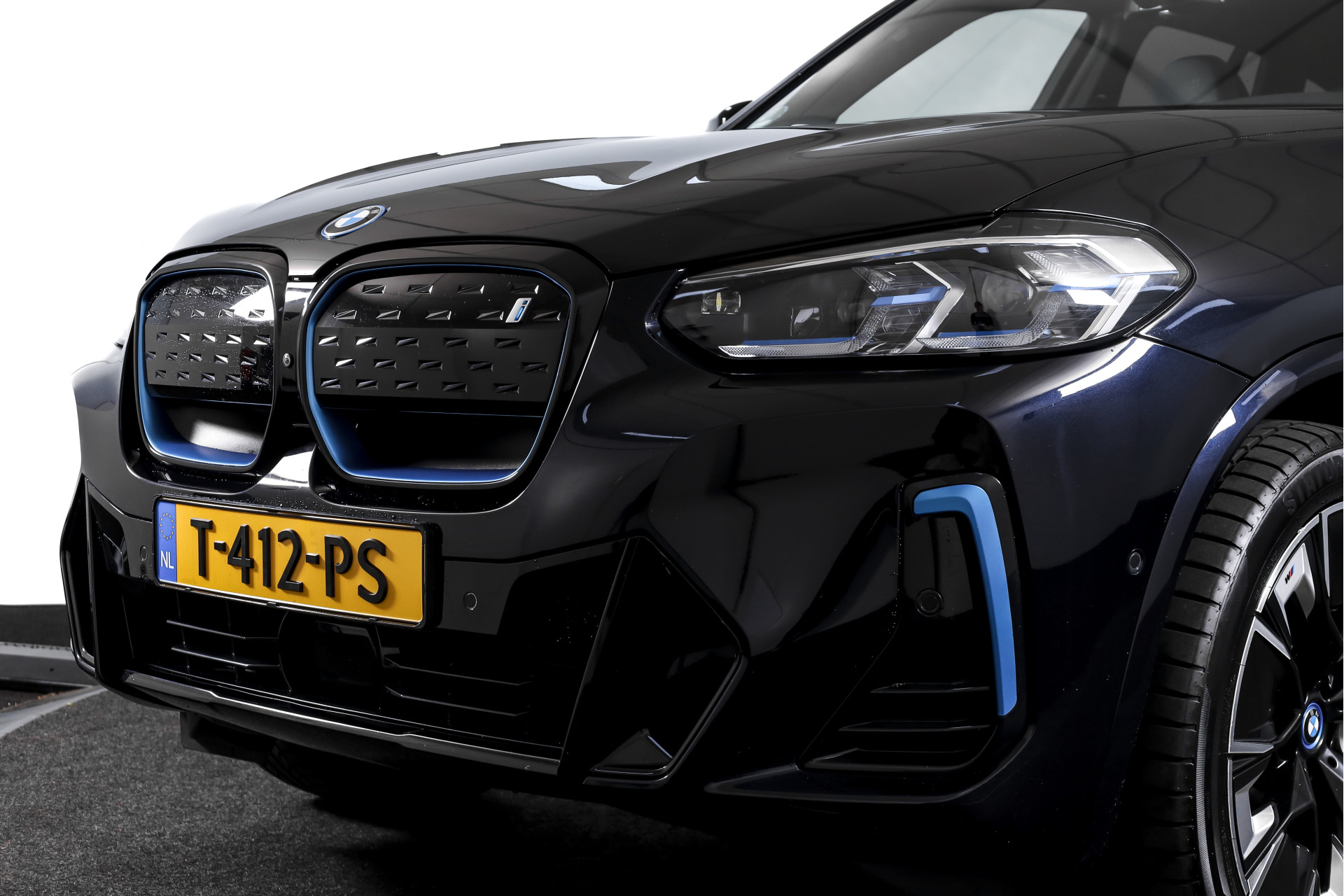 Foto van BMW Ix3