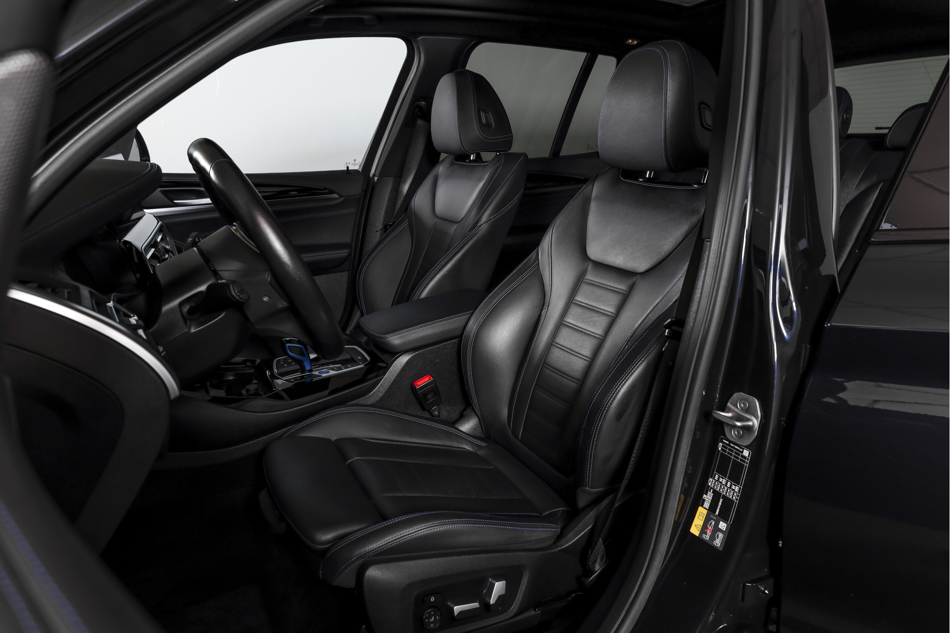 Foto van BMW Ix3