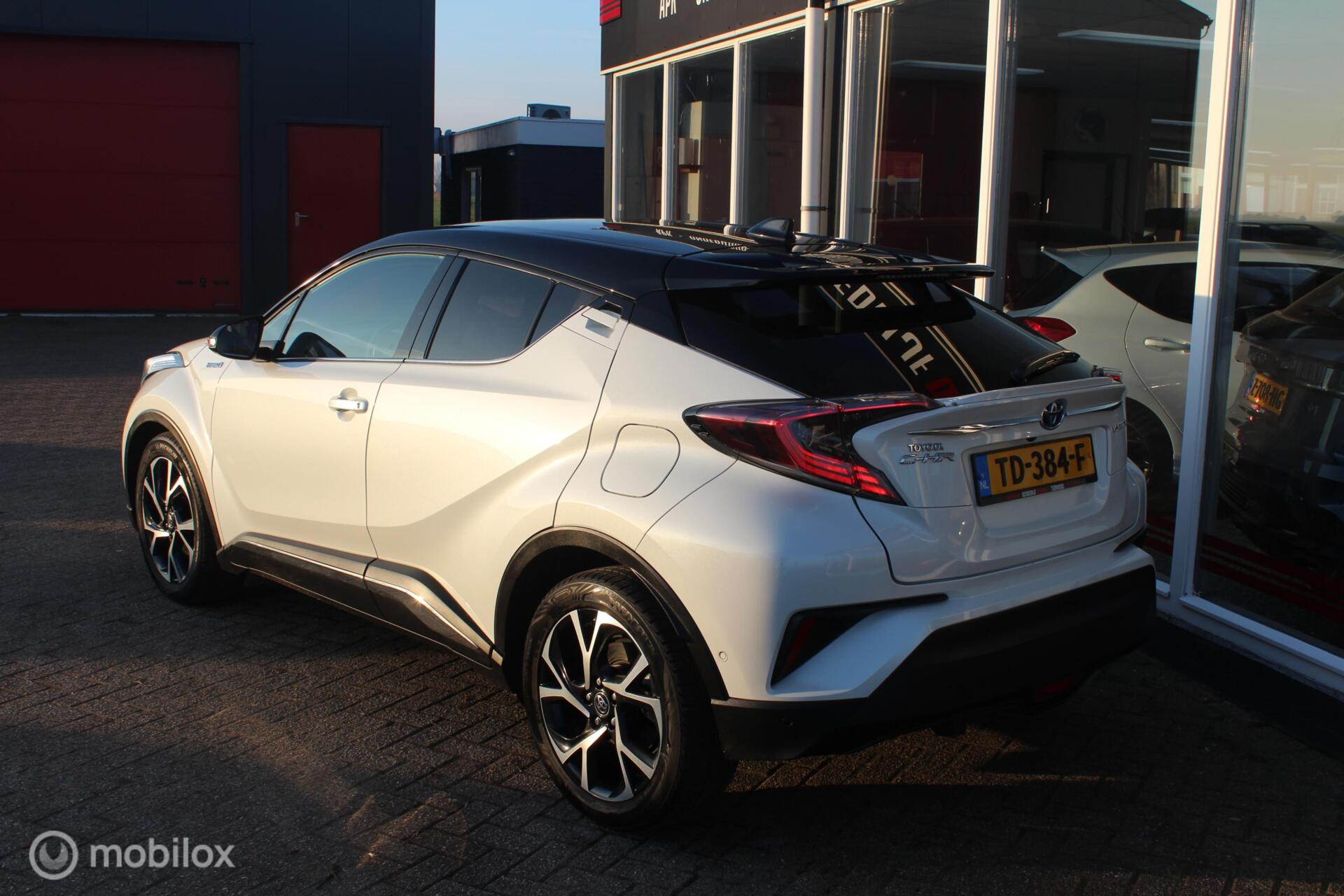 Foto van Toyota Toyota C-hr