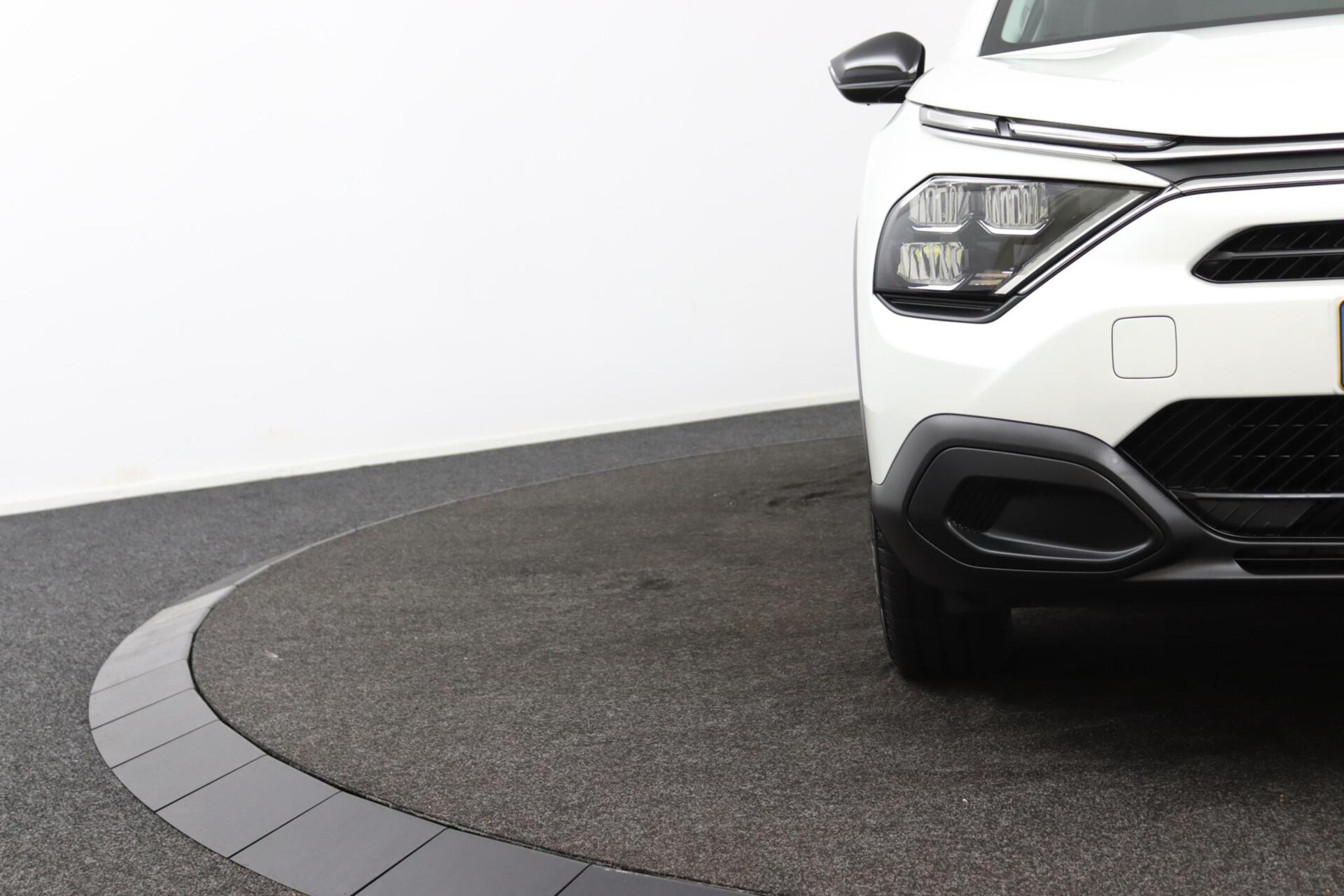 Foto van Citroen E-c4