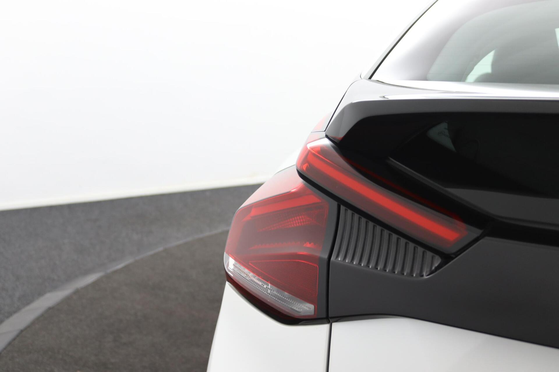 Foto van Citroen E-c4